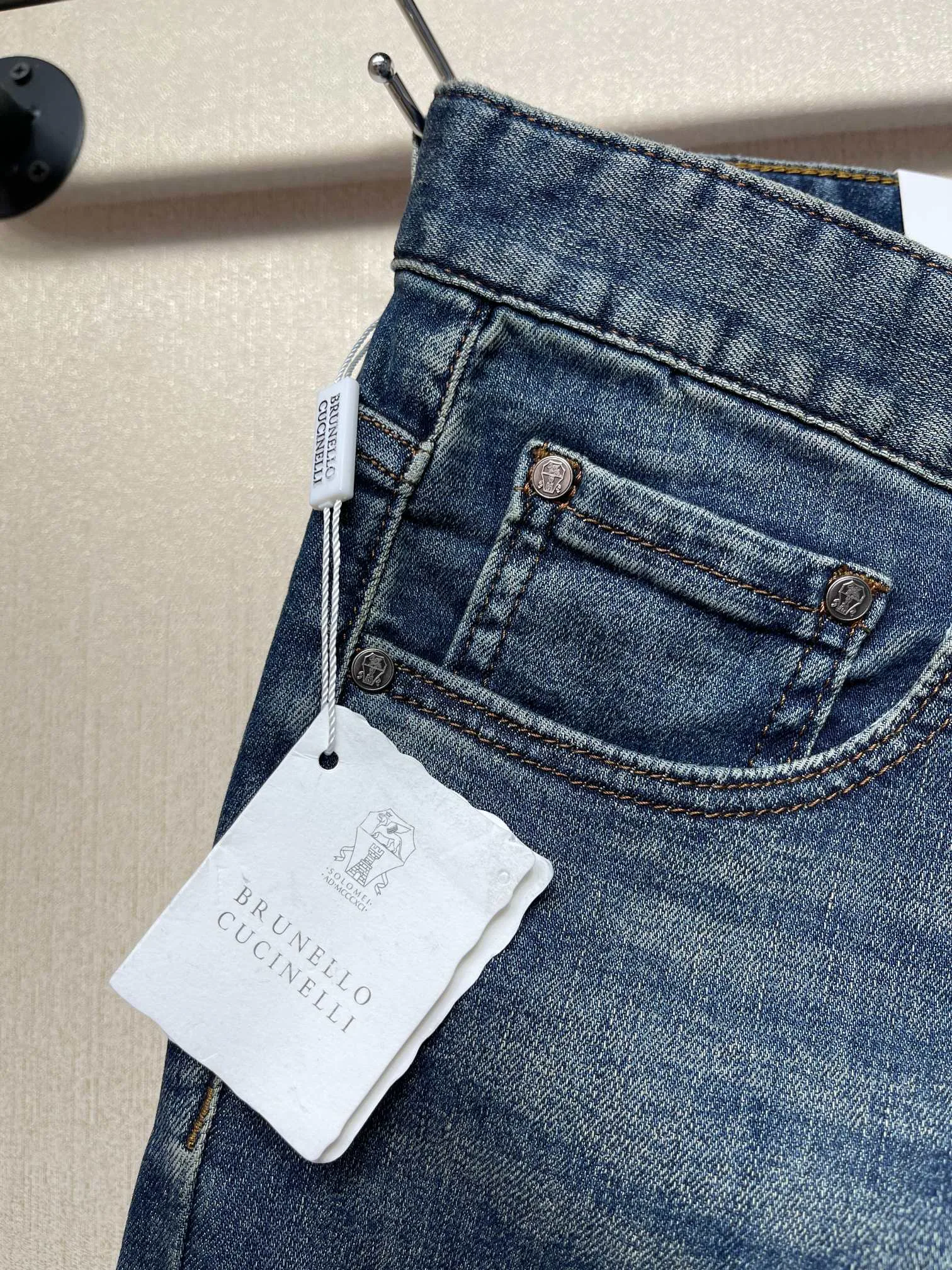 Джинсы Мужские Brunello Cucinelli 12551707