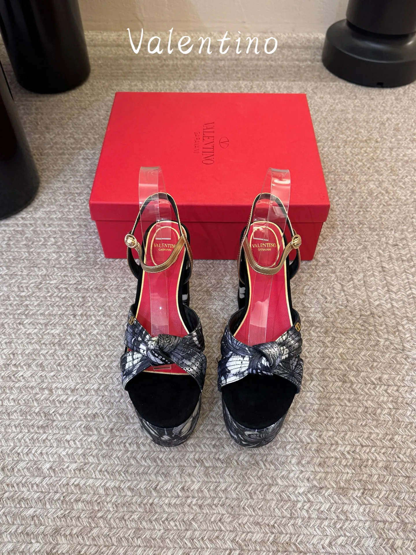 Босоножки Женские Valentino 19707115