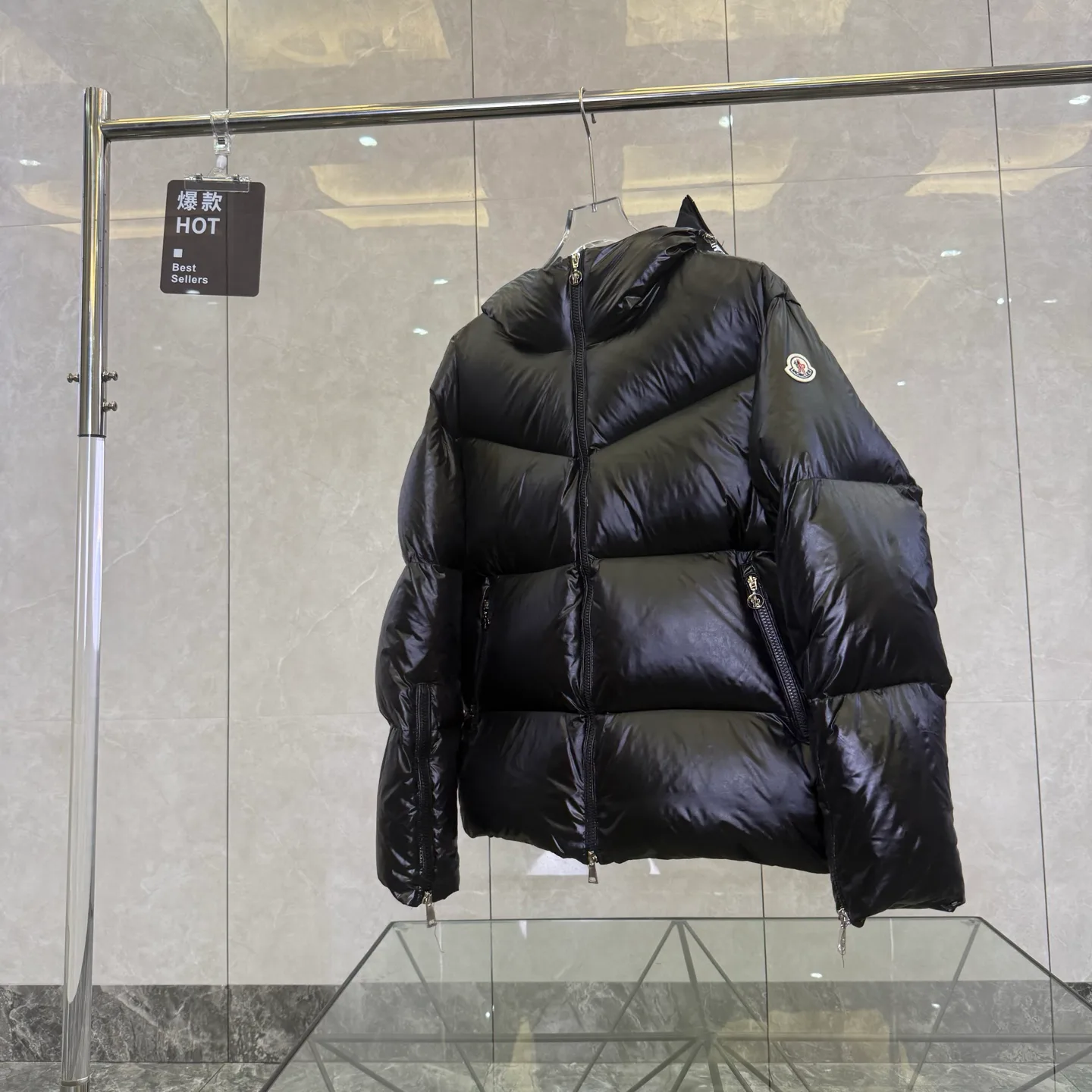Куртки И Пуховики Женские Moncler 18391716