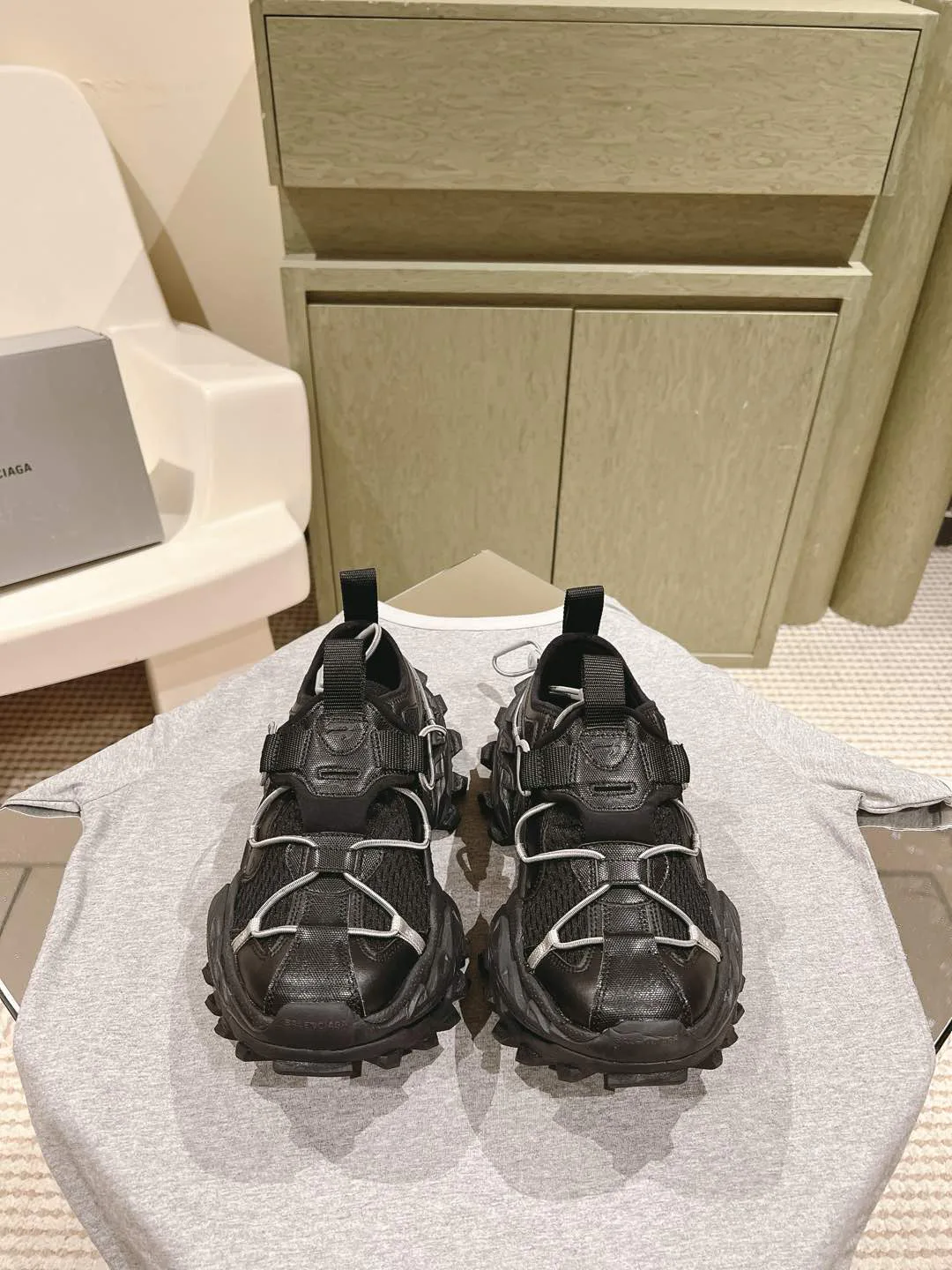 Кроссовки Женские Balenciaga 2273502
