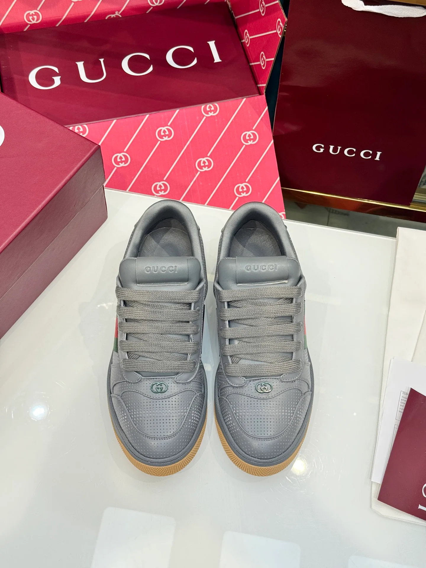Кроссовки Женские Gucci 17946875