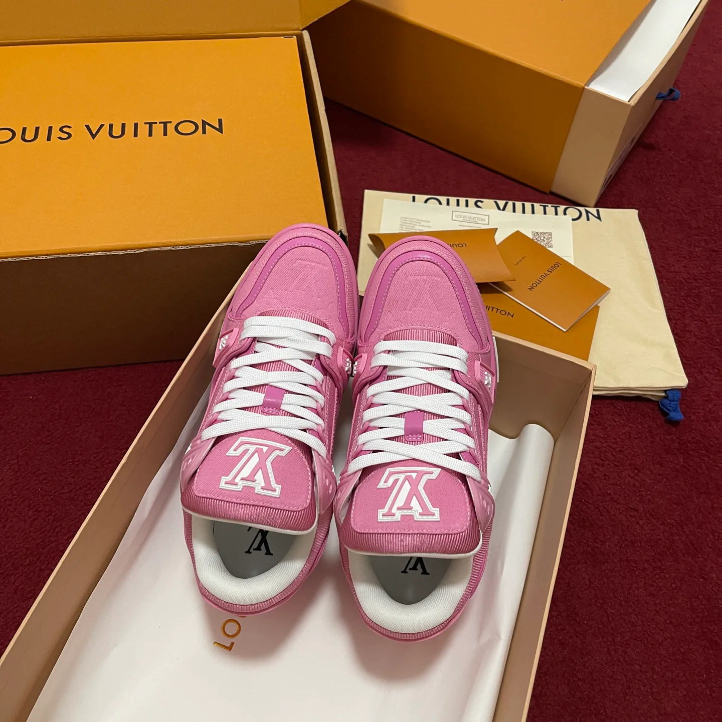 Кроссовки Женские Louis Vuitton 33718