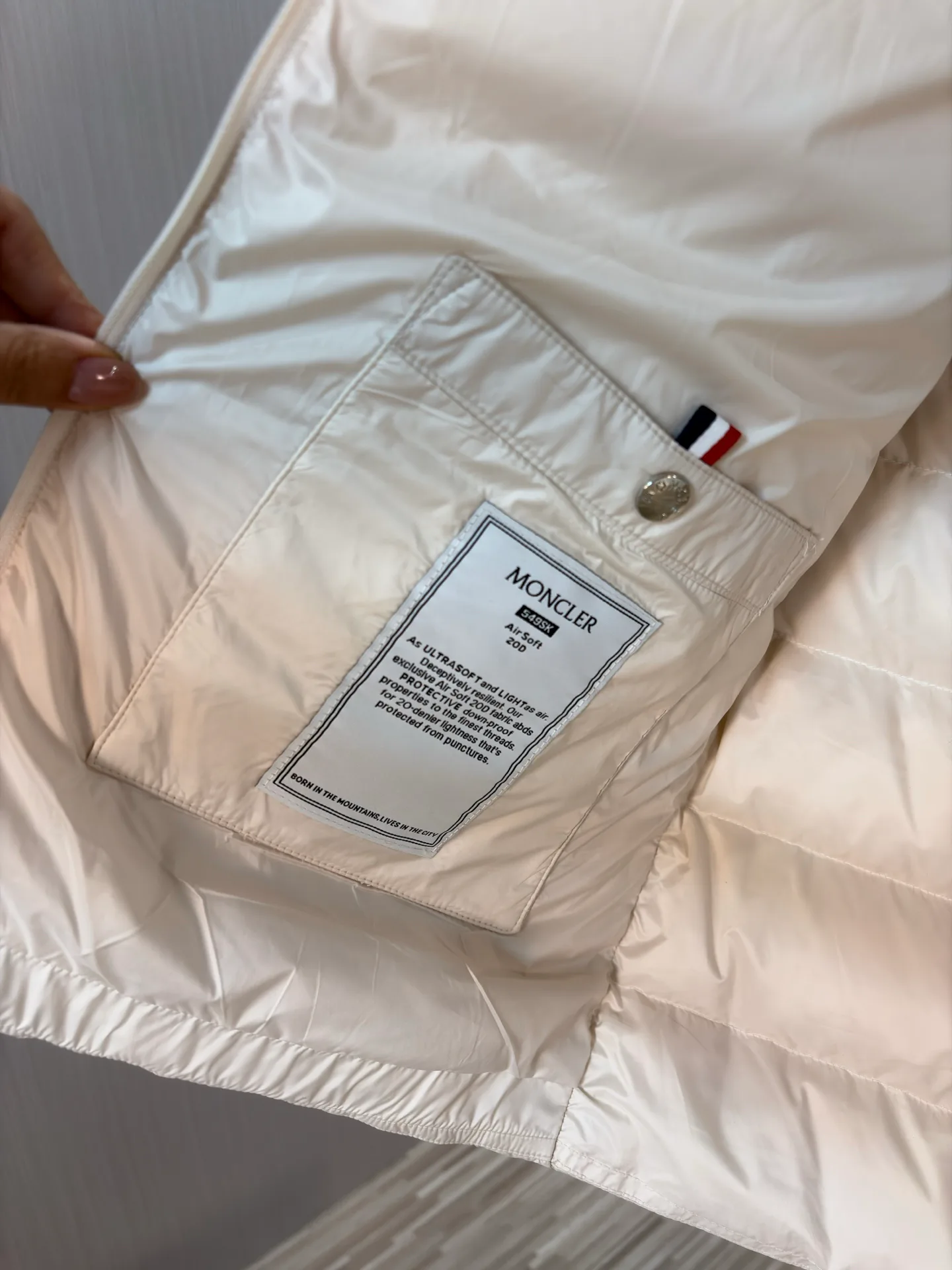 Жилеты Женские Moncler 17944006