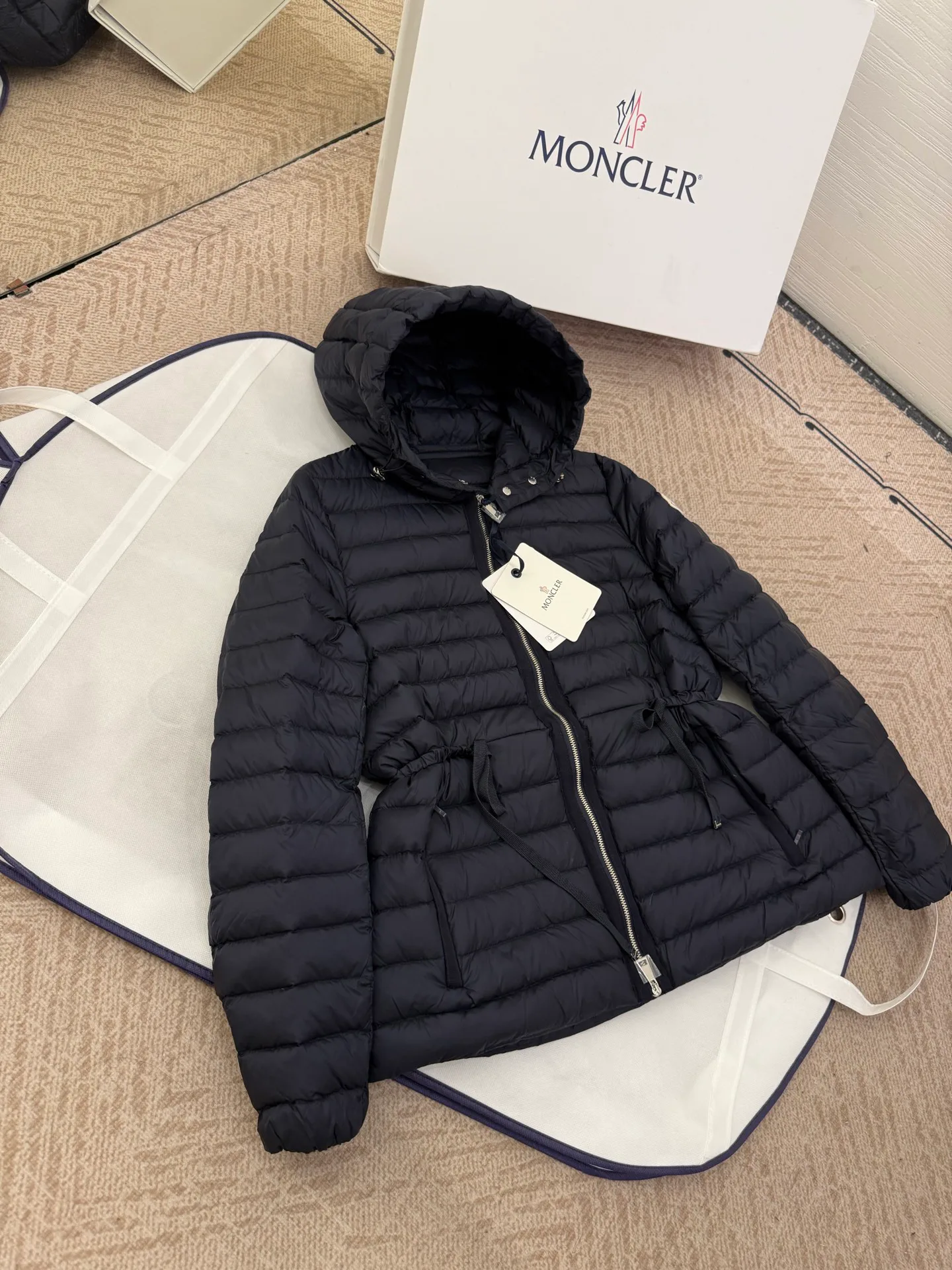 Куртки И Пуховики Женские Moncler 18712233