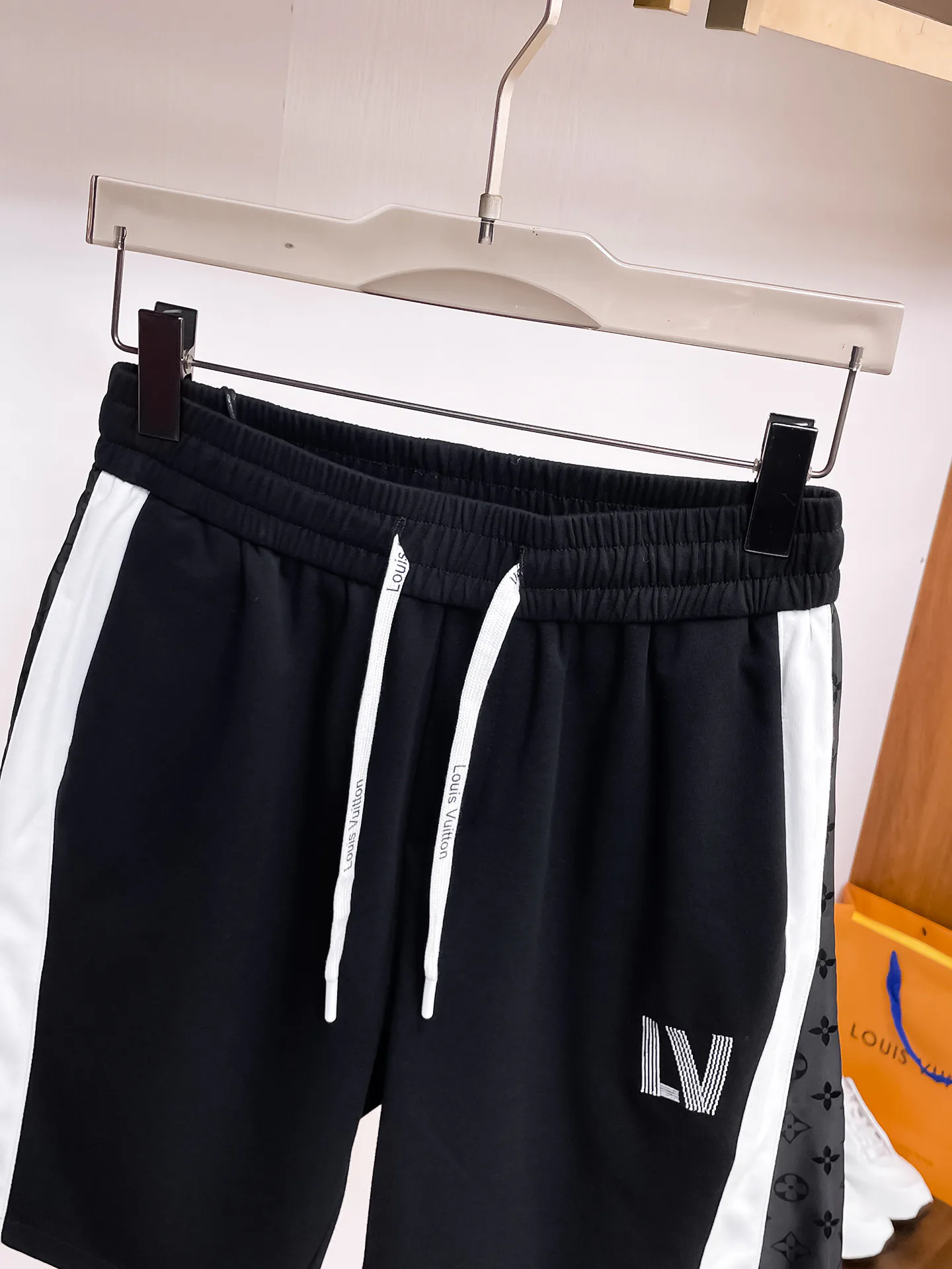 Шорты Мужские Louis Vuitton 13417601