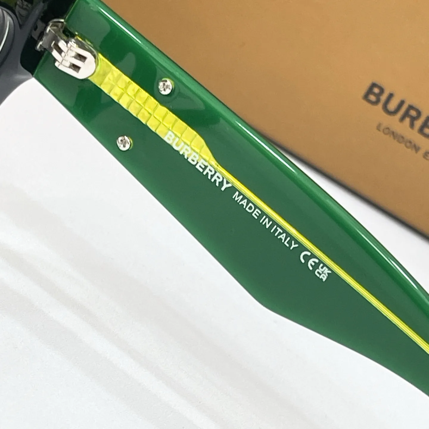 Очки Burberry 16949065