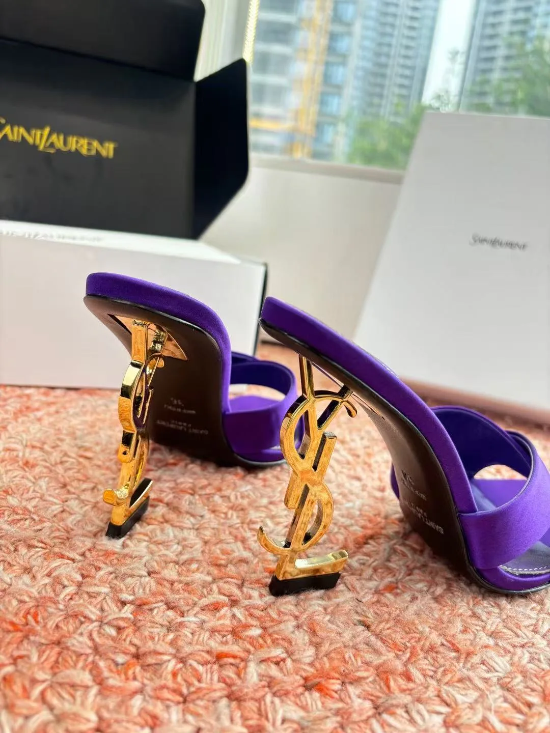 Босоножки Женские Saint Laurent 11660248
