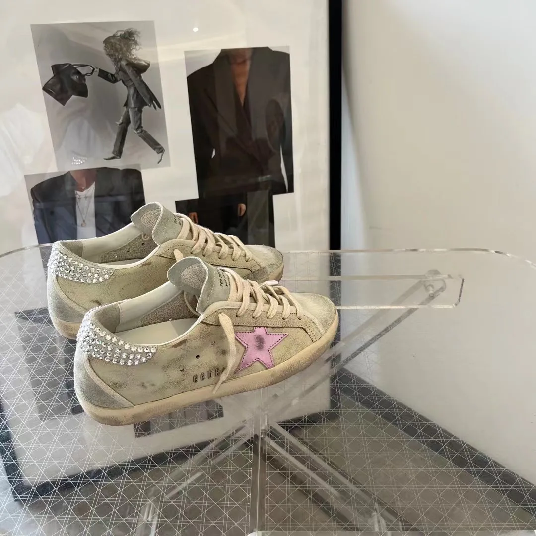 Кроссовки Женские Golden Goose 18265594