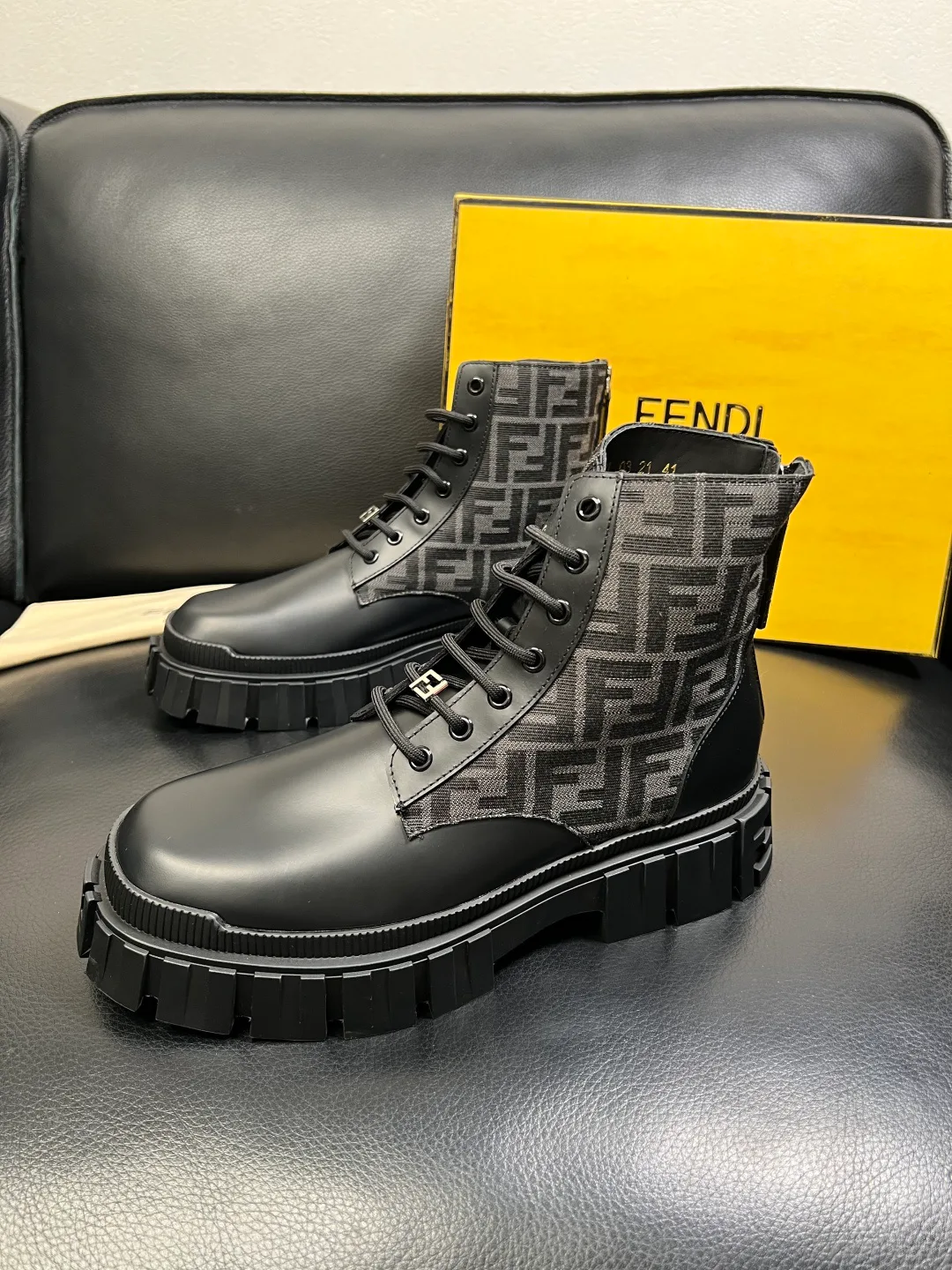 Ботинки Женские Fendi 369005
