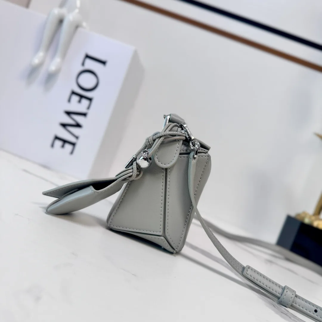 Сумки На Ремне Женские Loewe 13401780