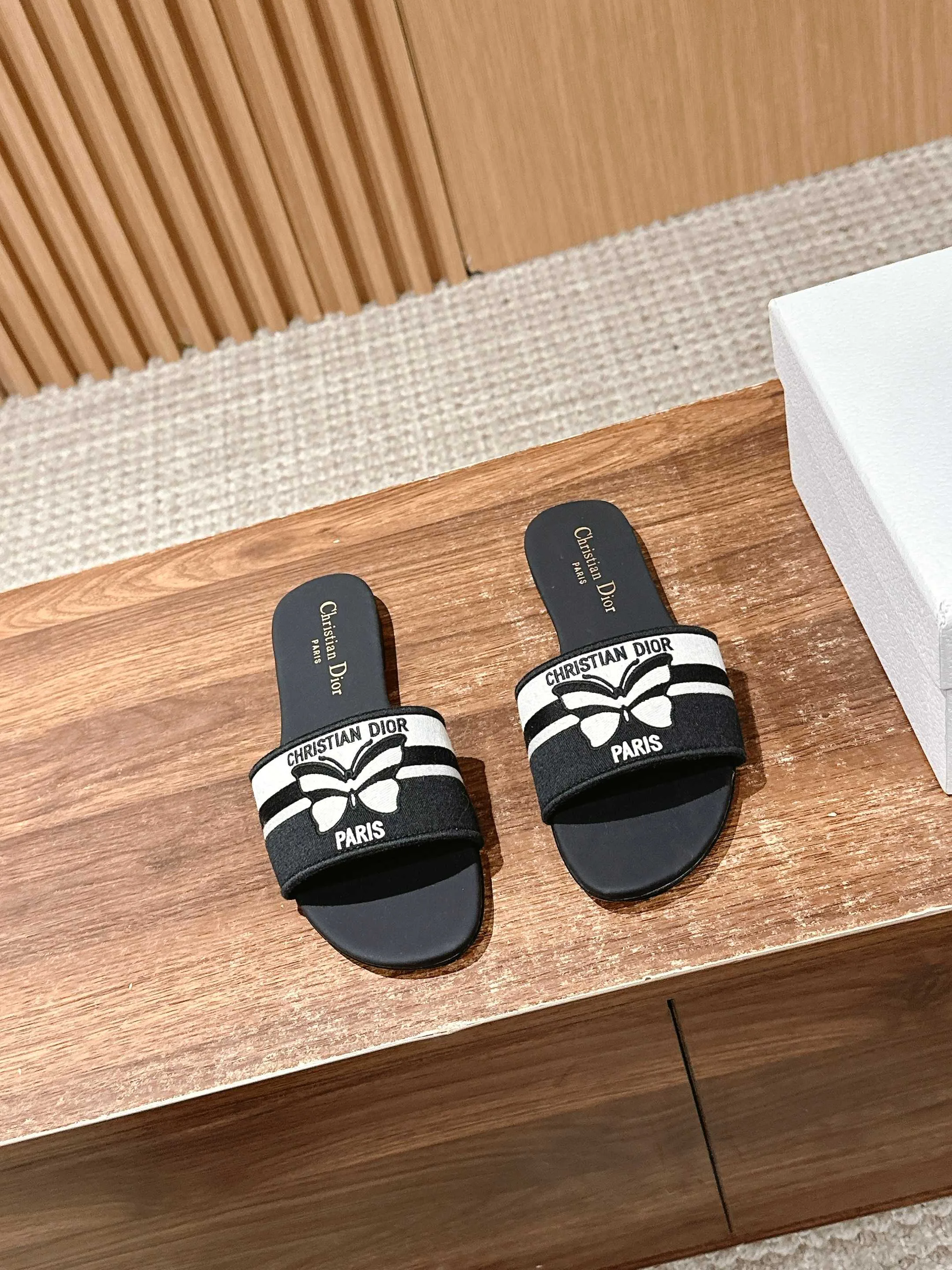 Шлепанцы Женские Christian Dior 11600089