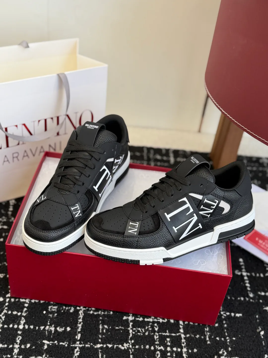 Кроссовки Мужские Valentino 805218