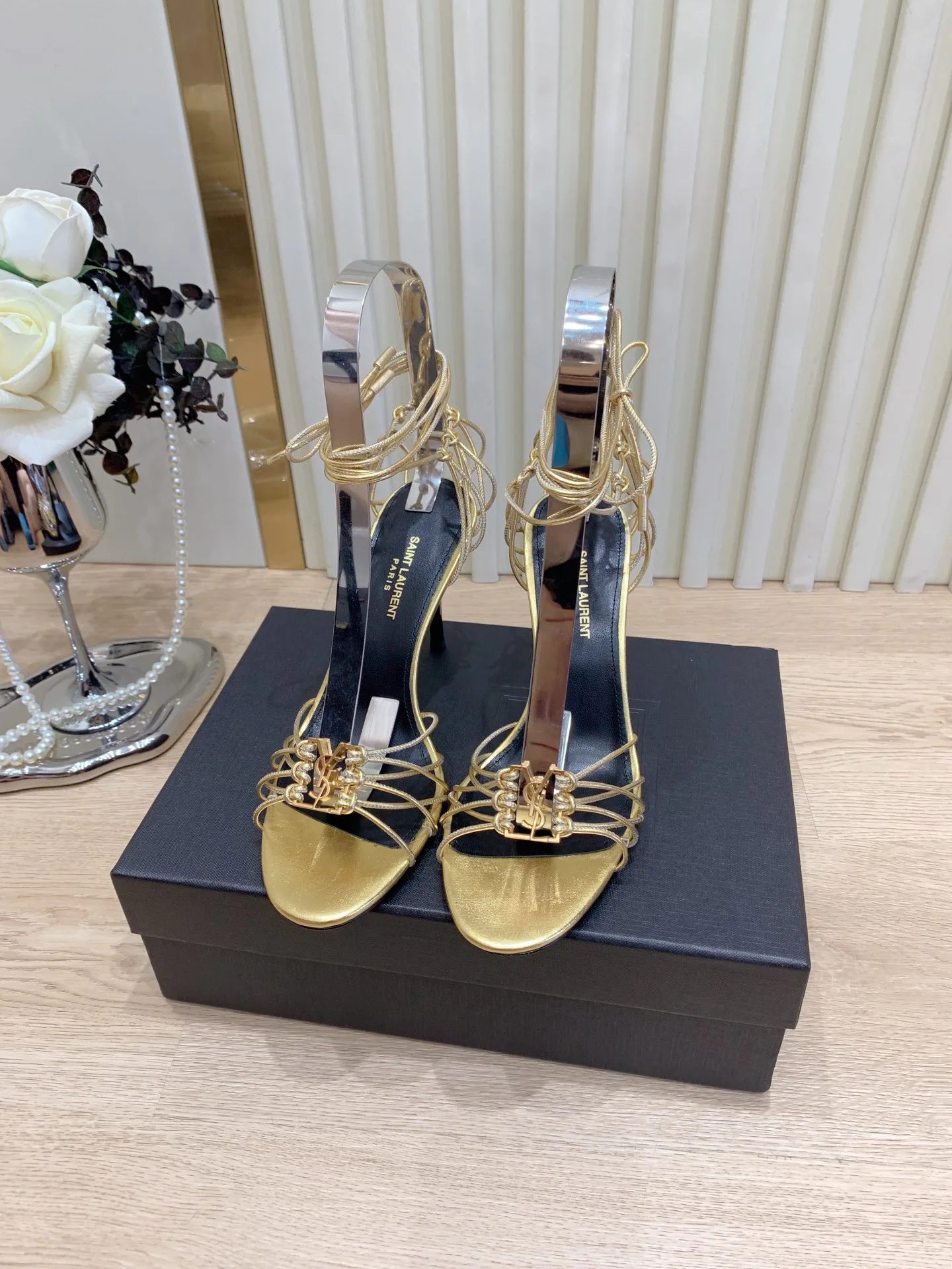 Босоножки Женские Saint Laurent 4511896