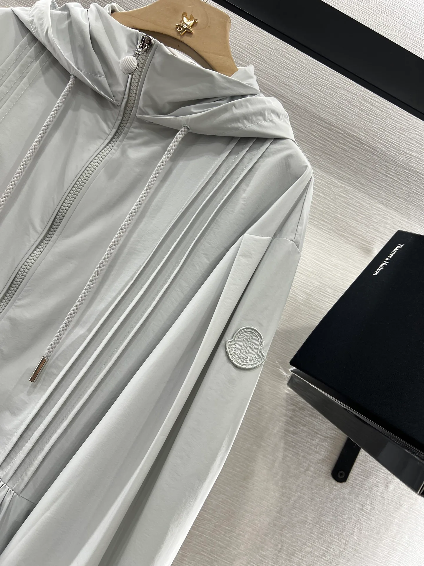 Куртки И Пуховики Женские Moncler 34019