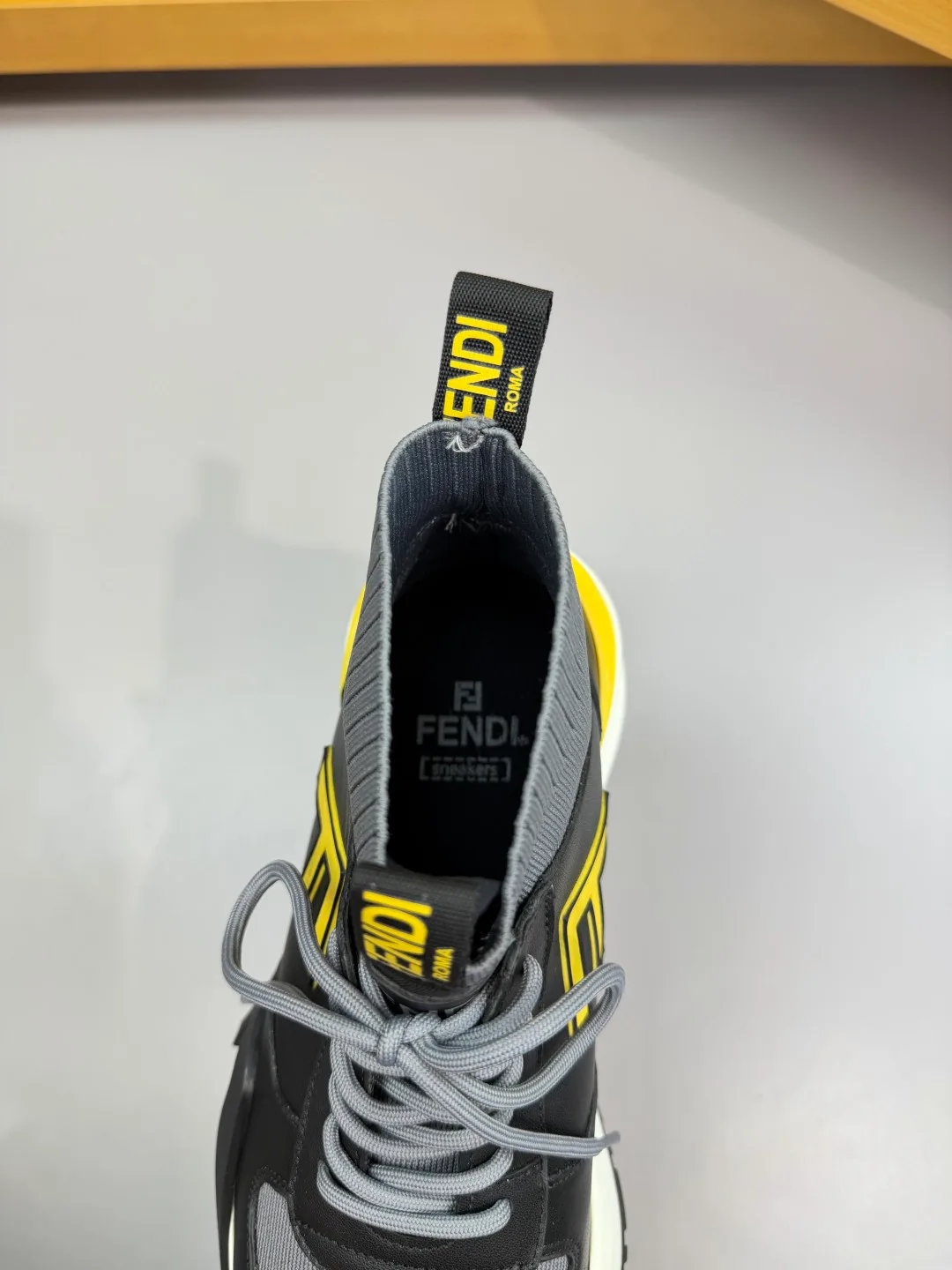 Кроссовки Мужские Fendi 152576