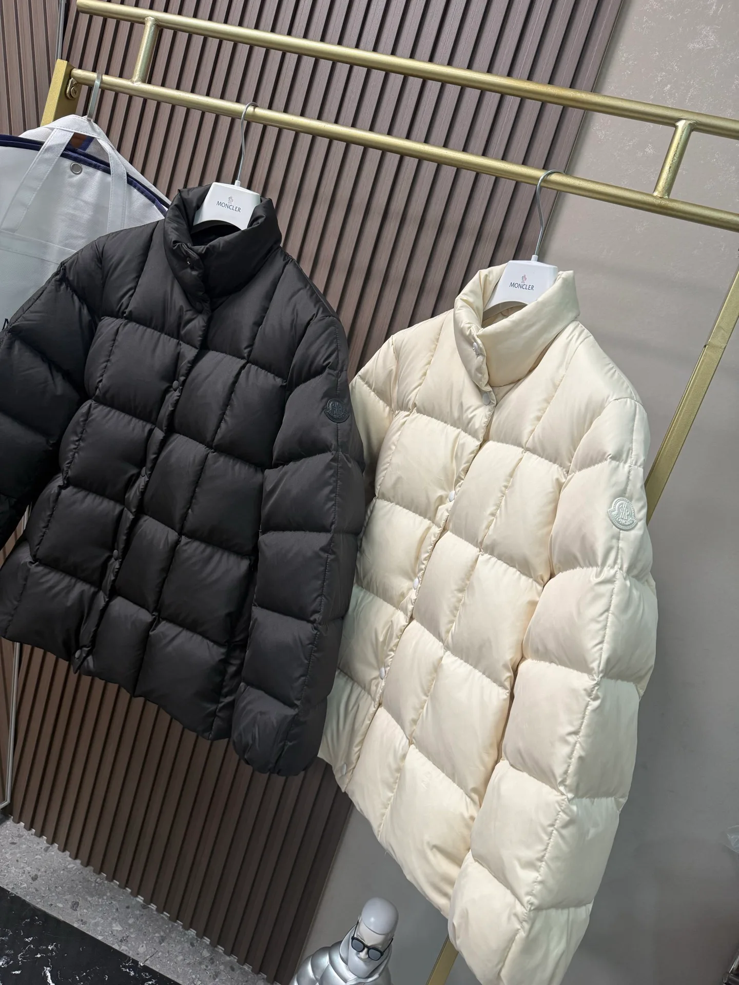 Куртки И Пуховики Женские Moncler 18825255