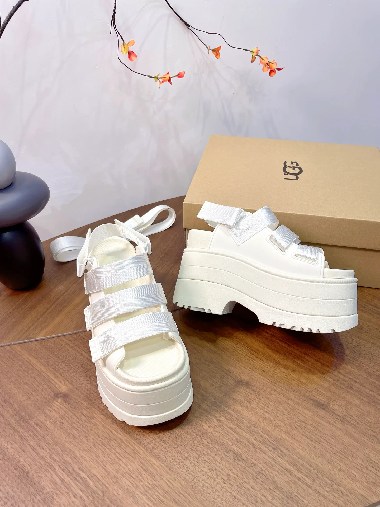 Босоножки Женские Ugg 302084