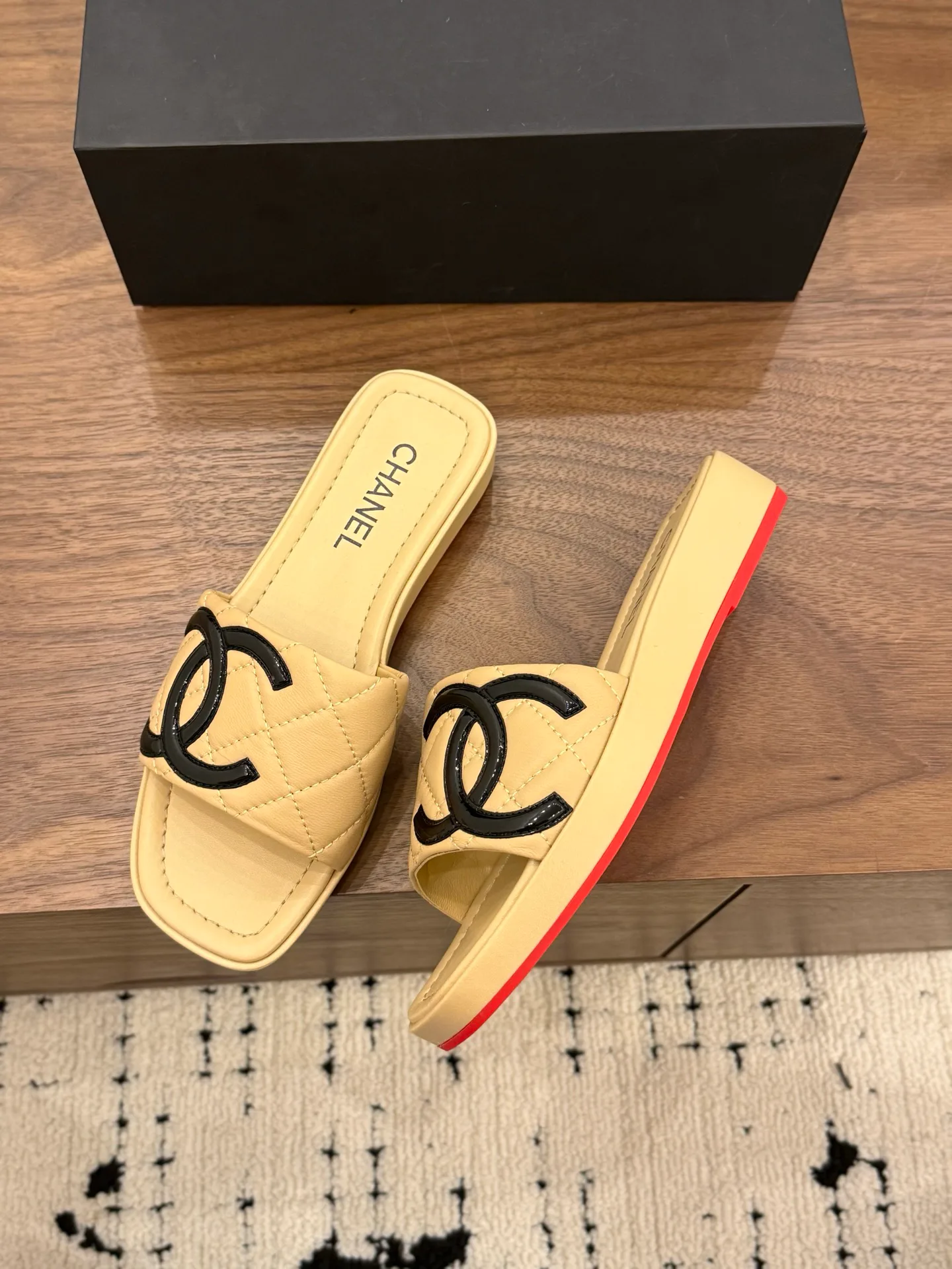 Сандалии Женские Chanel 13257374