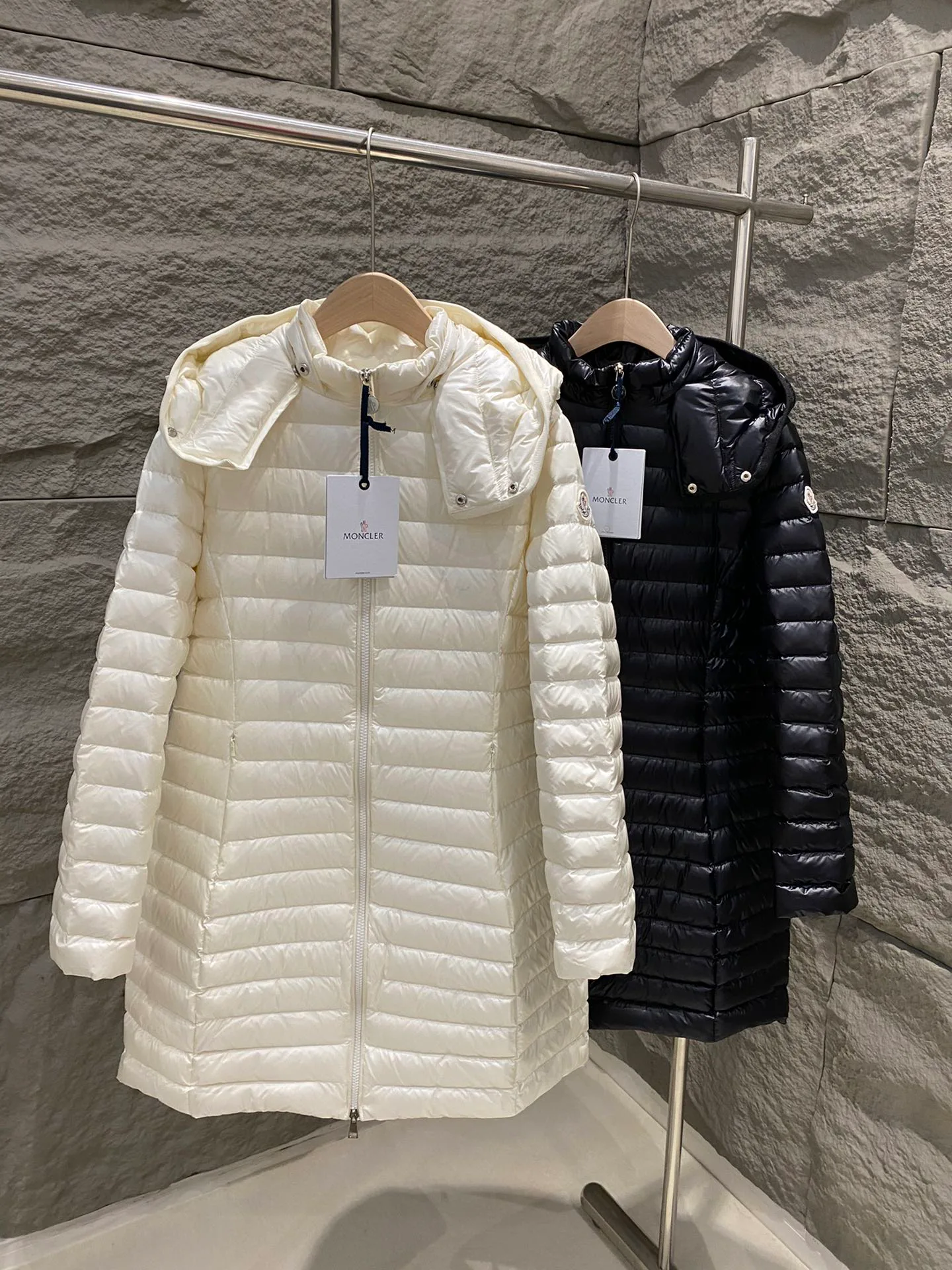 Куртки И Пуховики Женские Moncler 18016655
