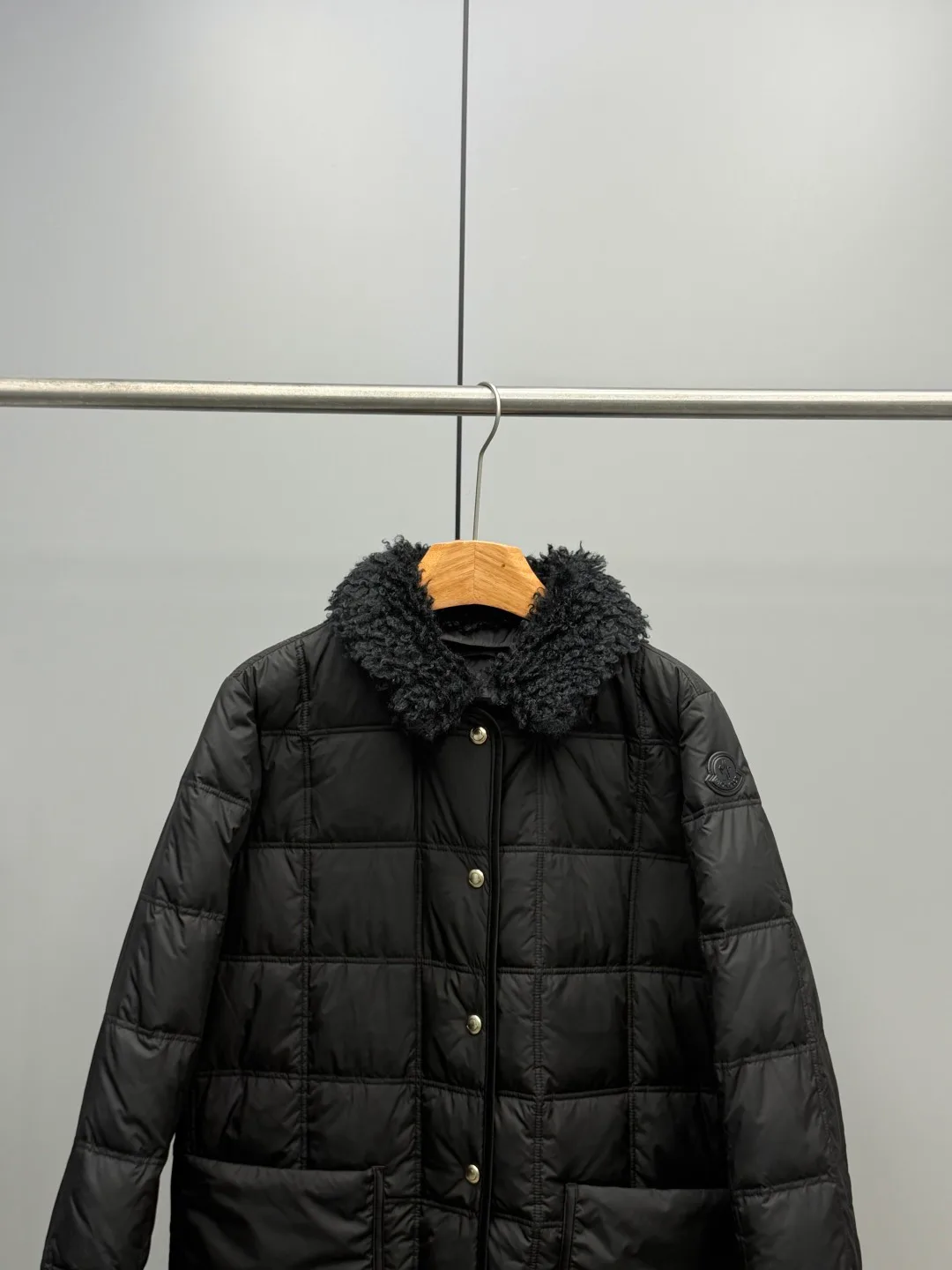 Куртки И Пуховики Женские Moncler 17892327