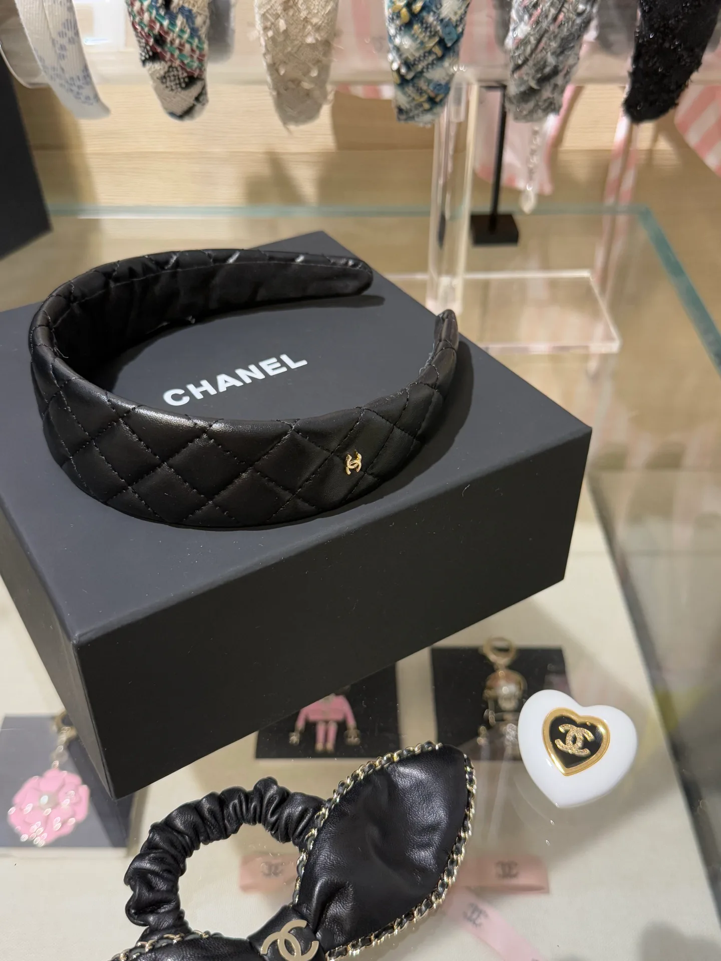 Головные Уборы Chanel 1703378