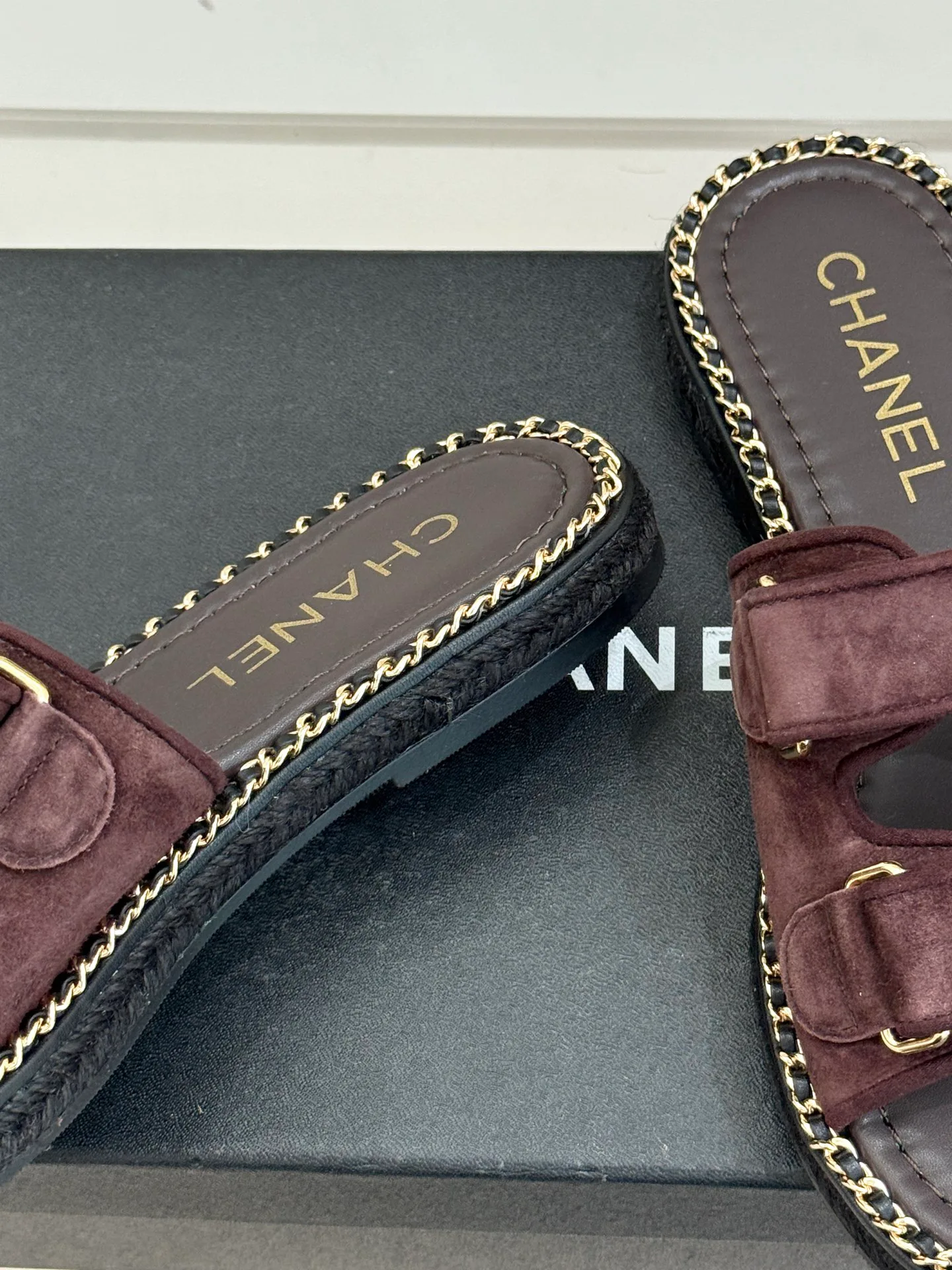 Шлепанцы Женские Chanel 1885764