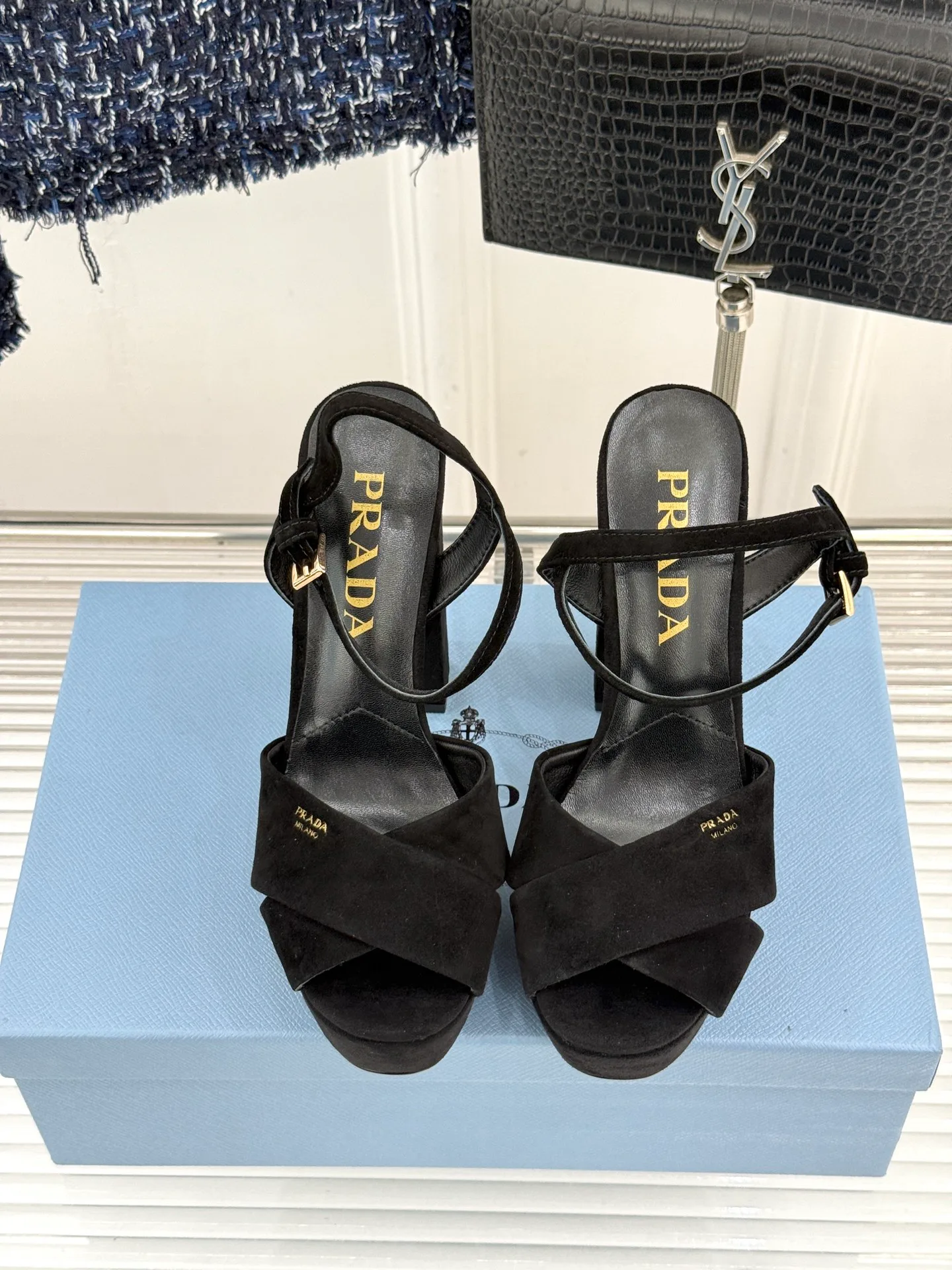 Босоножки Женские Prada 18627575
