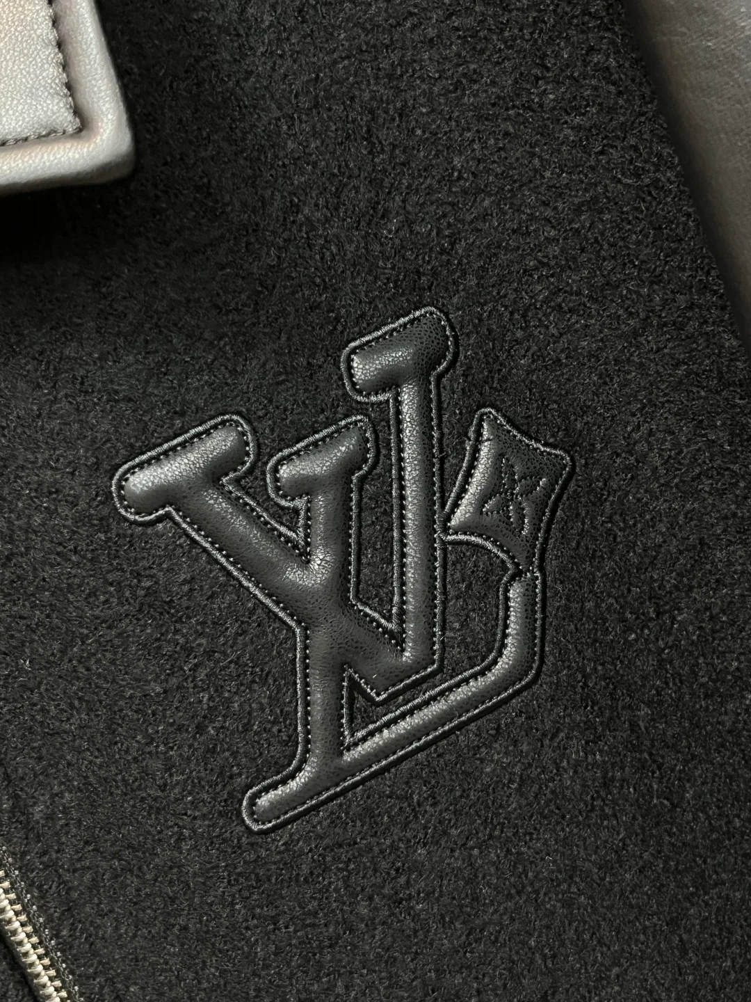 Кожаные Куртки И Дублёнки Мужские Louis Vuitton 384044