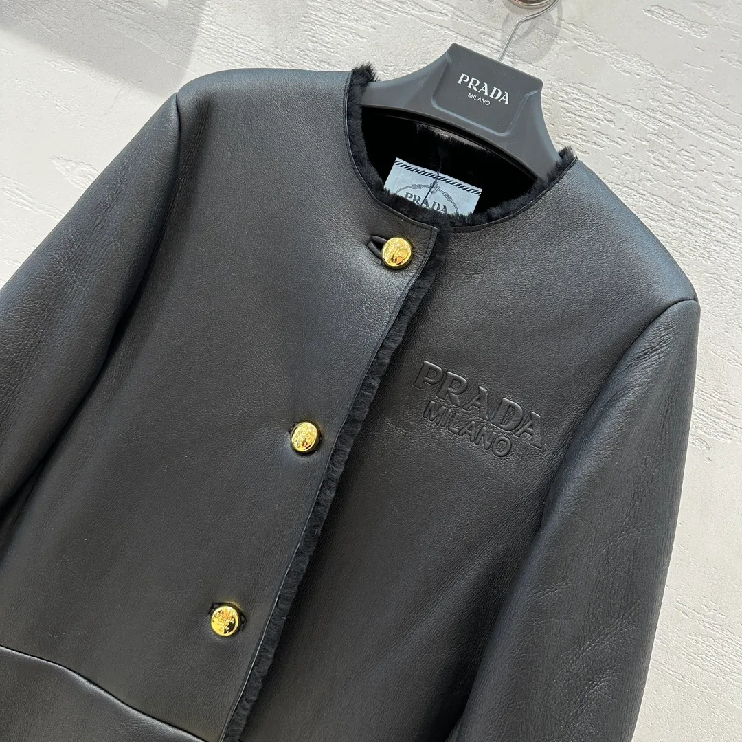 Кожаные Куртки И Дублёнки Женские Prada 1268103