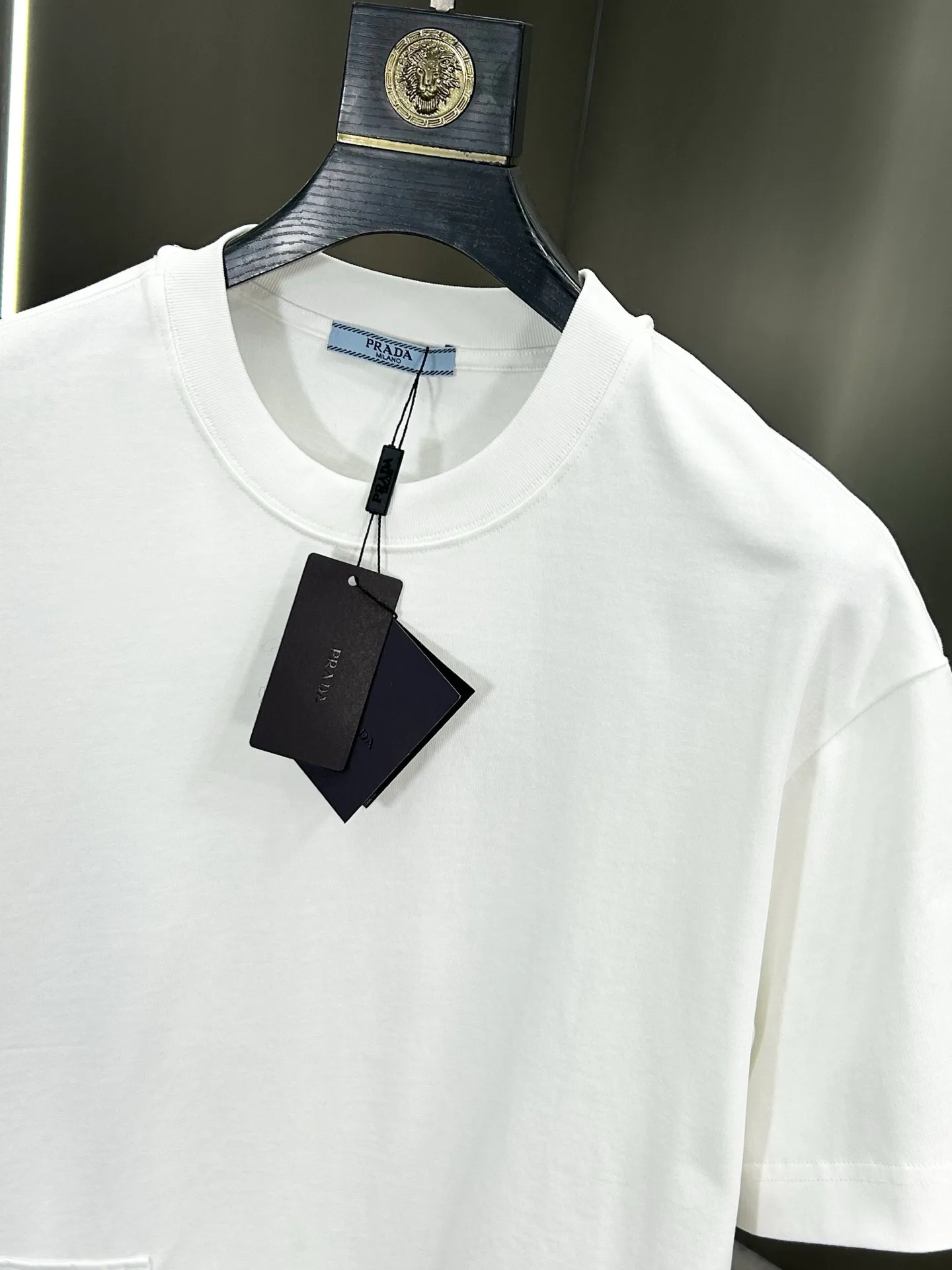 Футболки Женские Prada 11615900