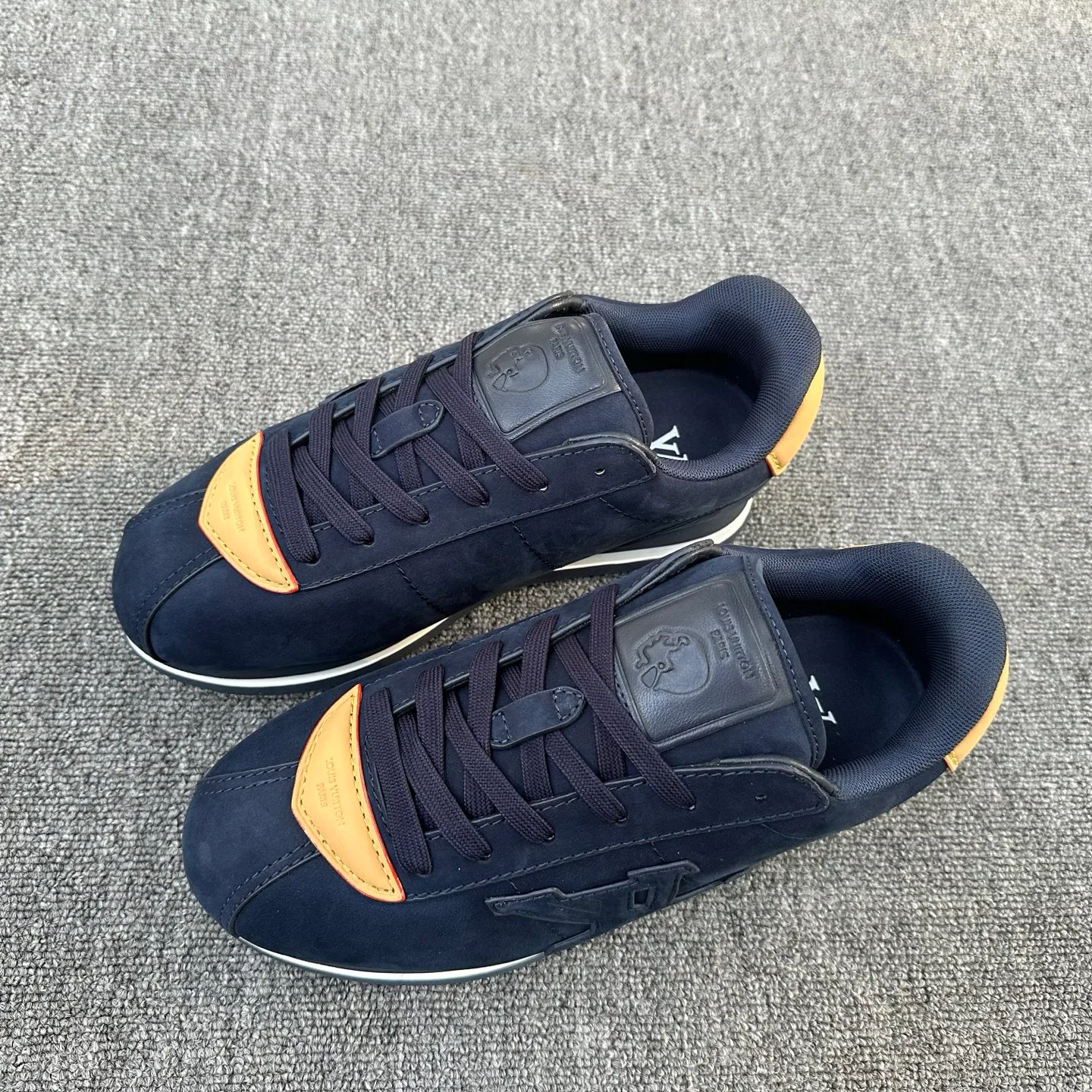 Кроссовки Мужские Louis Vuitton 1515861