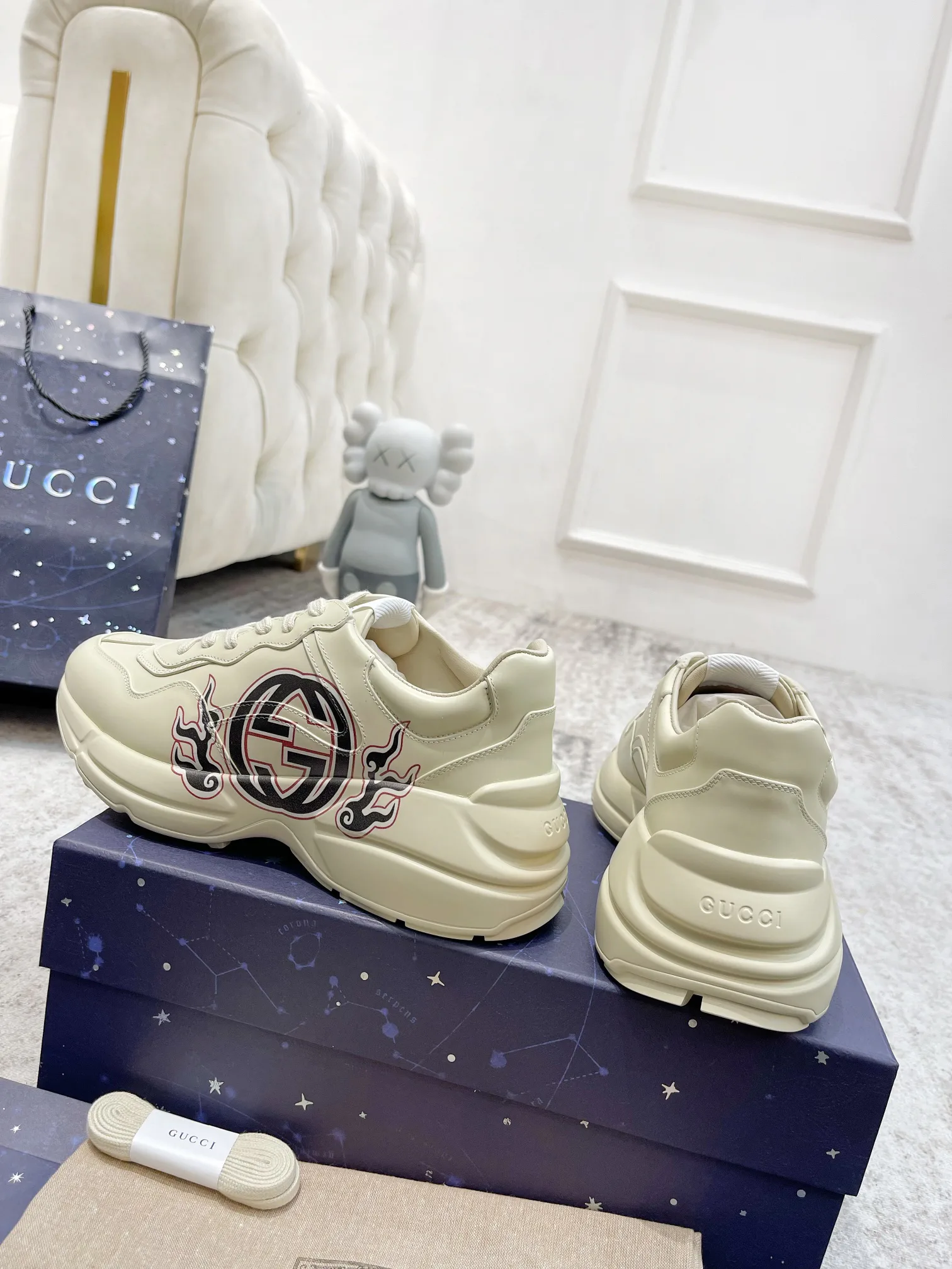 Кроссовки Женские Gucci 375866