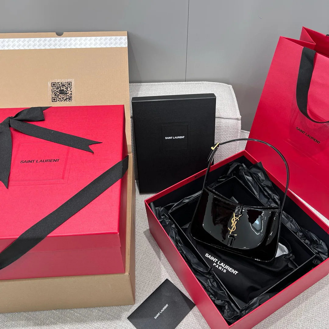 Сумки На Ремне Женские Saint Laurent 1140943