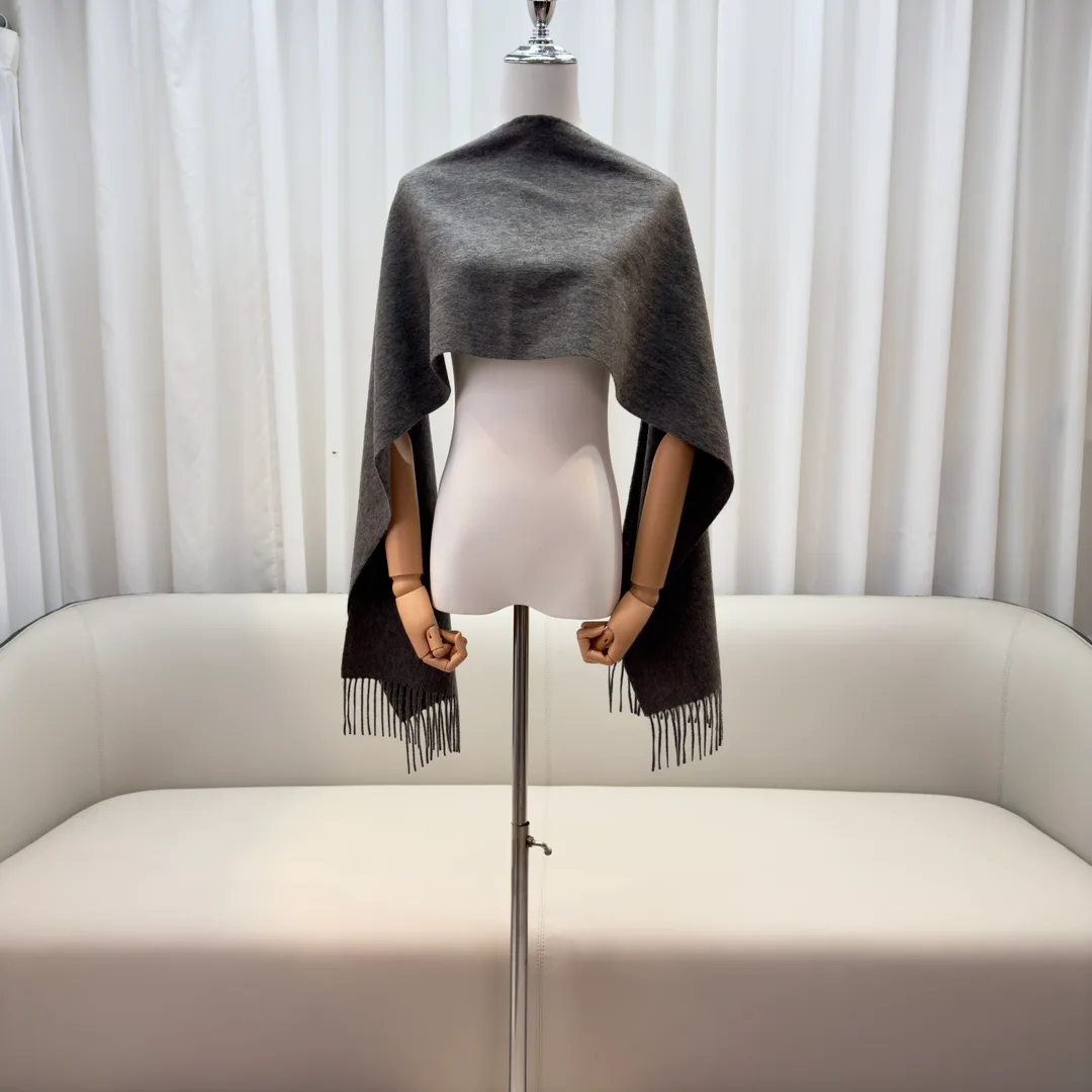 Шарфы Loewe 1138