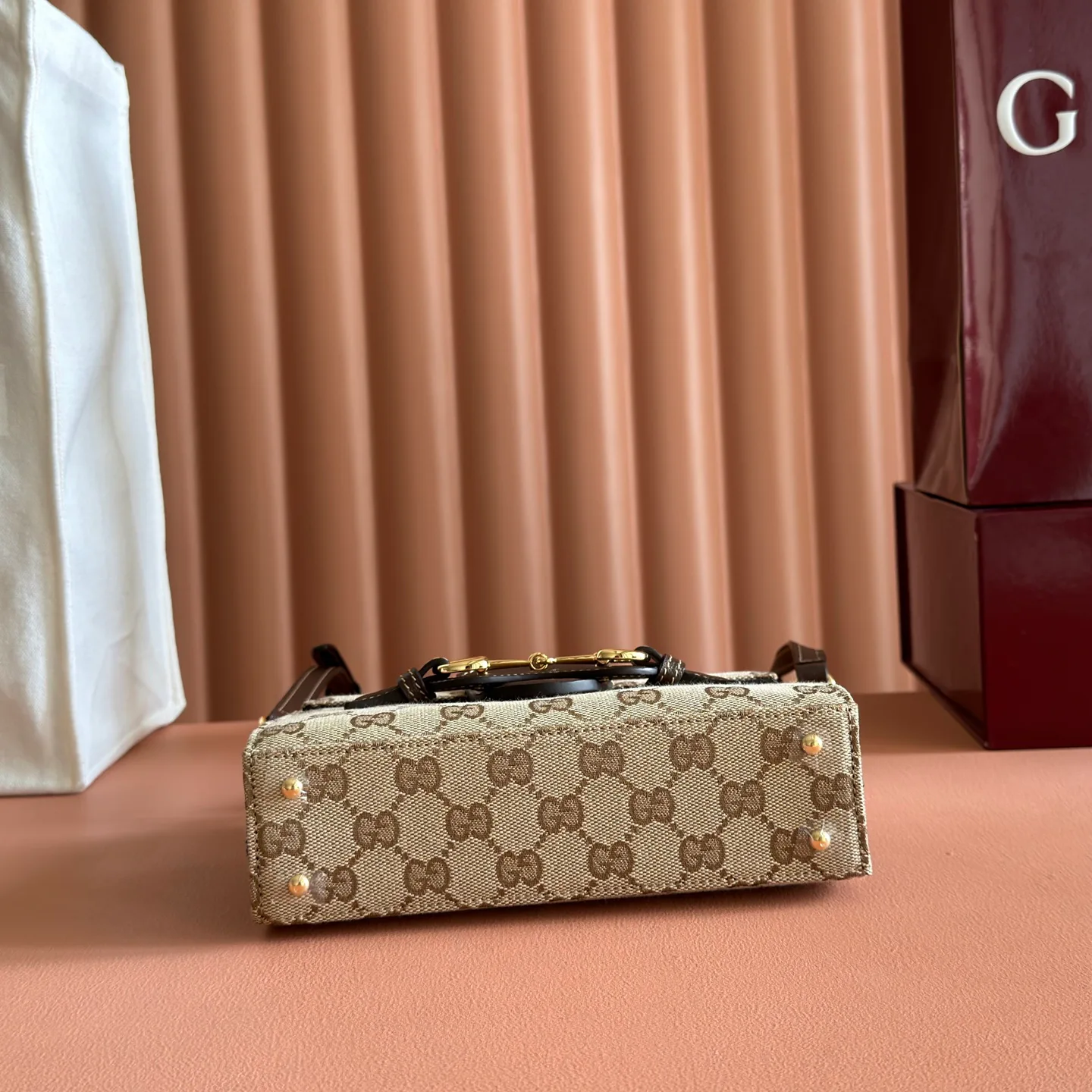 Классические Сумки Женские Gucci 17802960