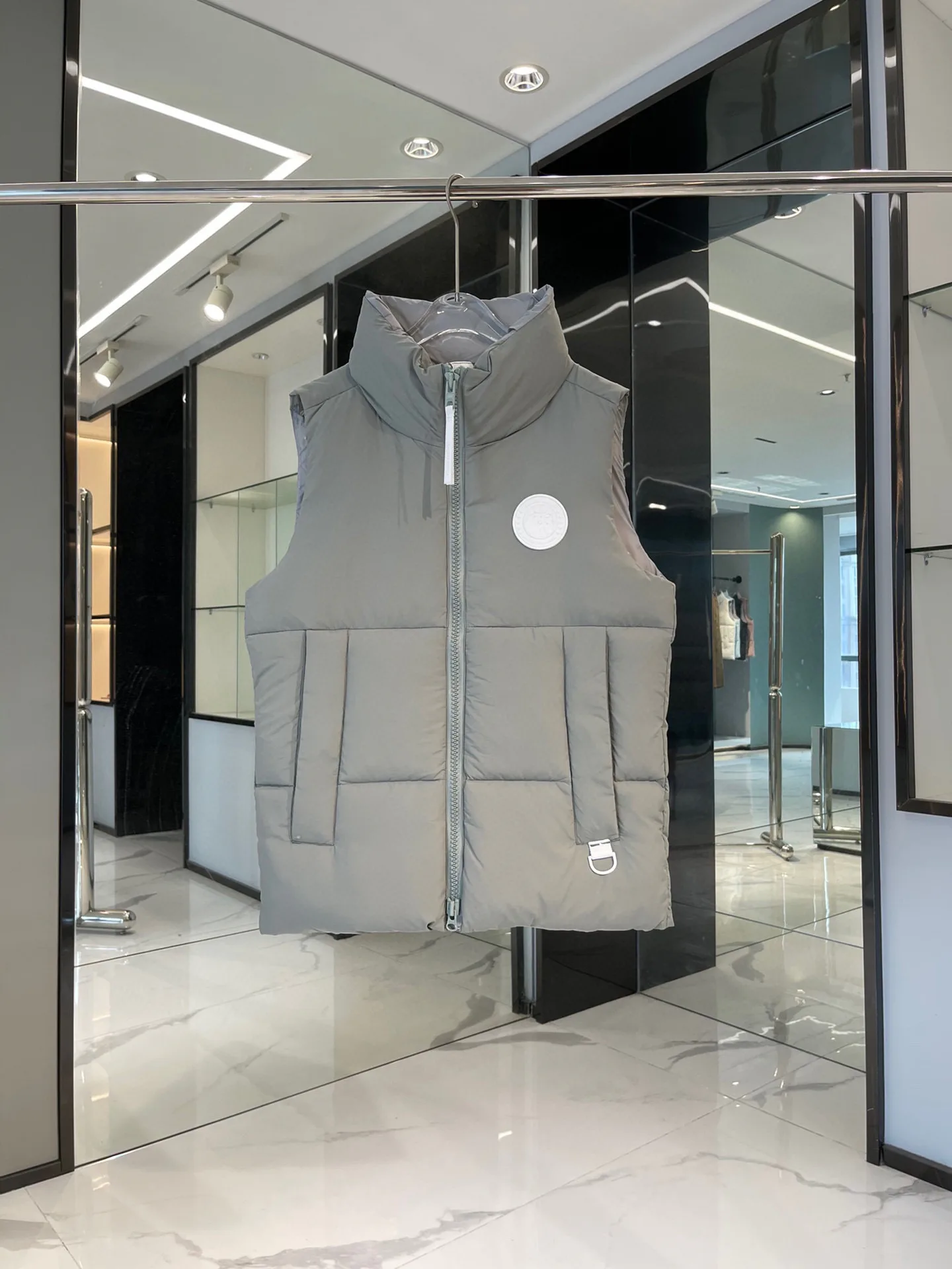 Жилеты Женские Canada Goose 1294393