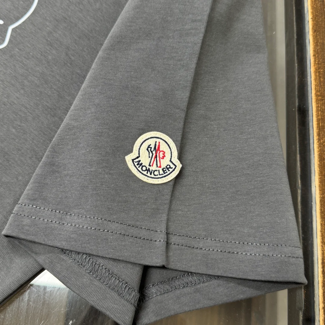 Футболки Женские Moncler 10292170