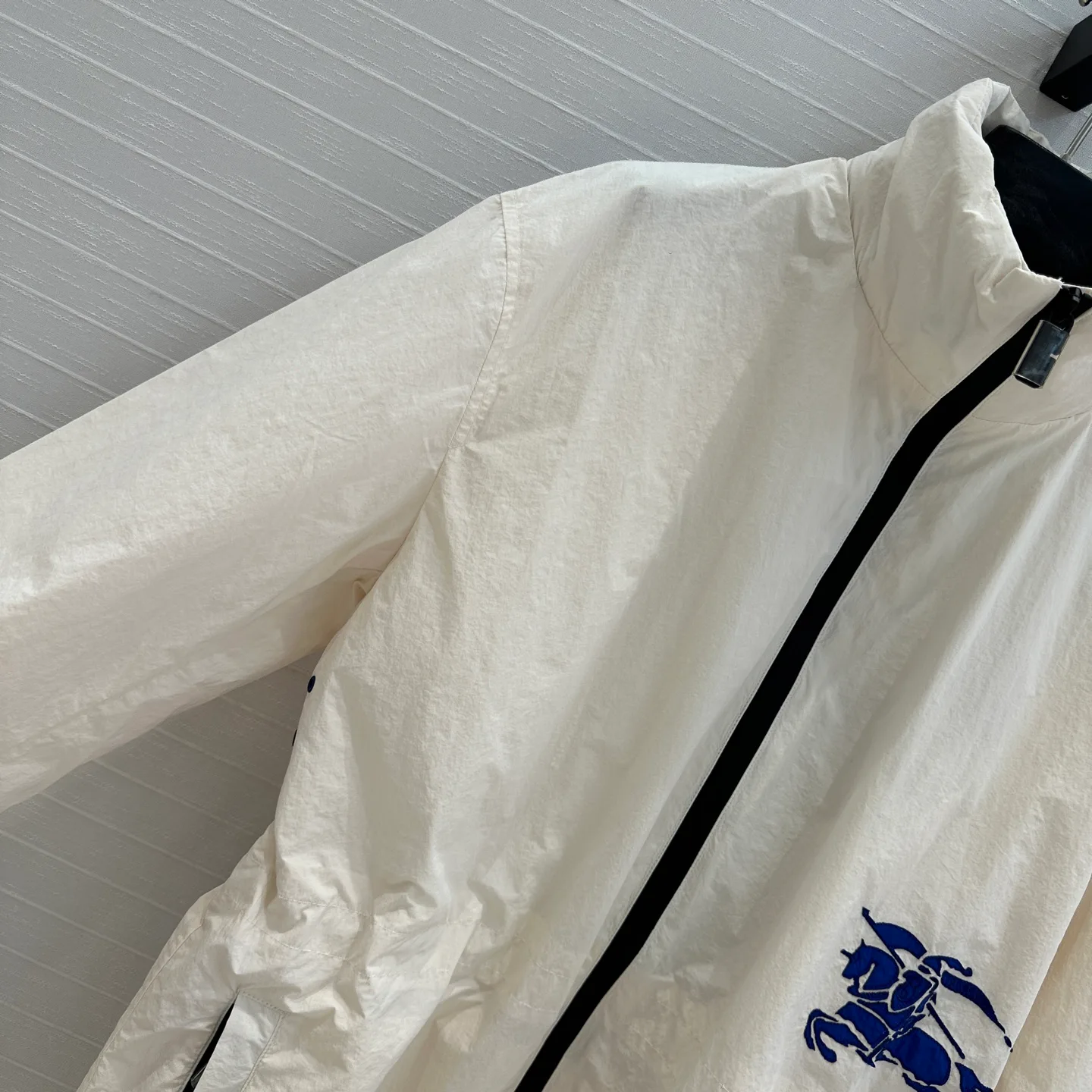 Куртки И Пуховики Женские Burberry 18831