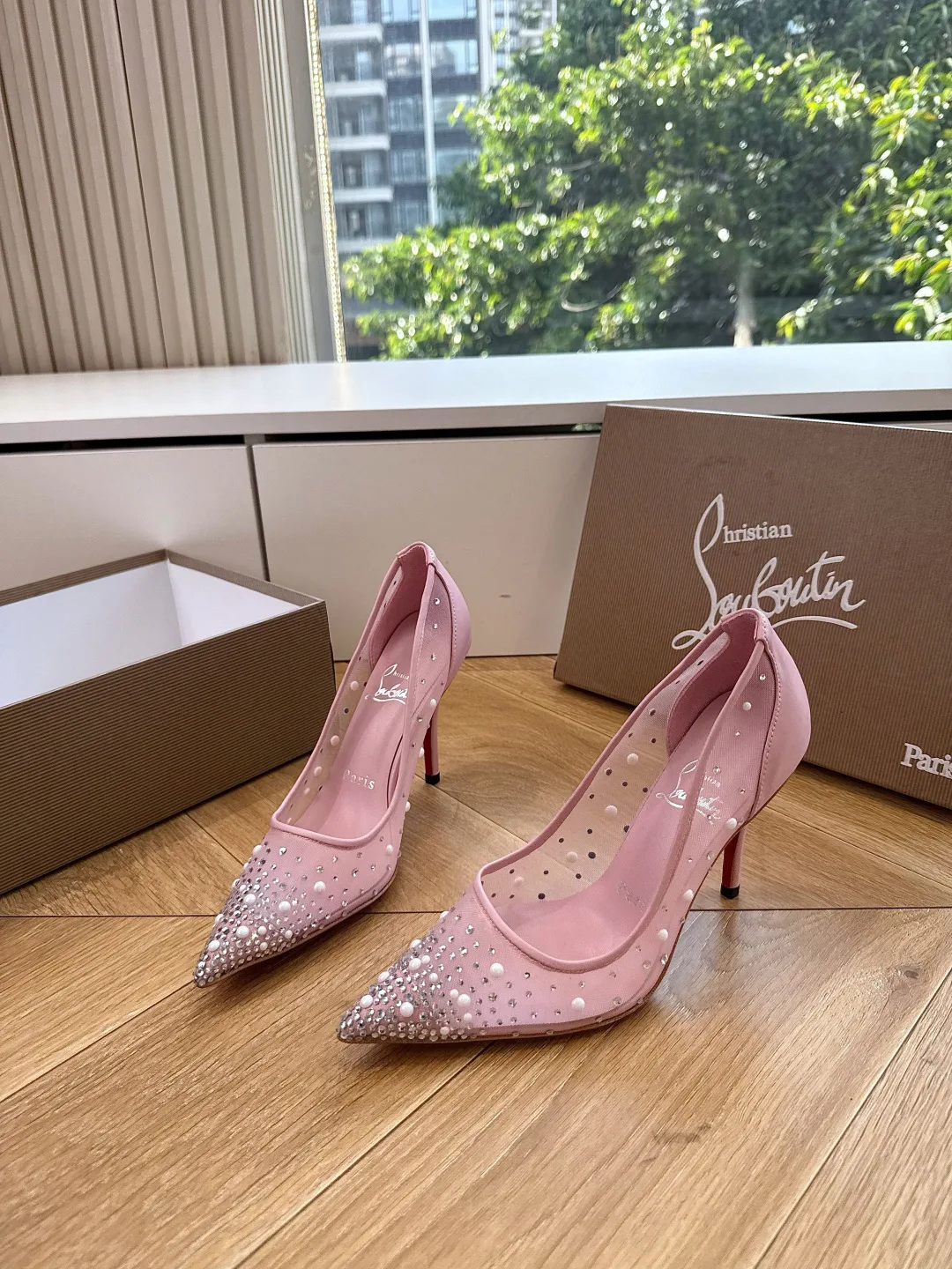 Туфли Женские Christian Louboutin 17480779