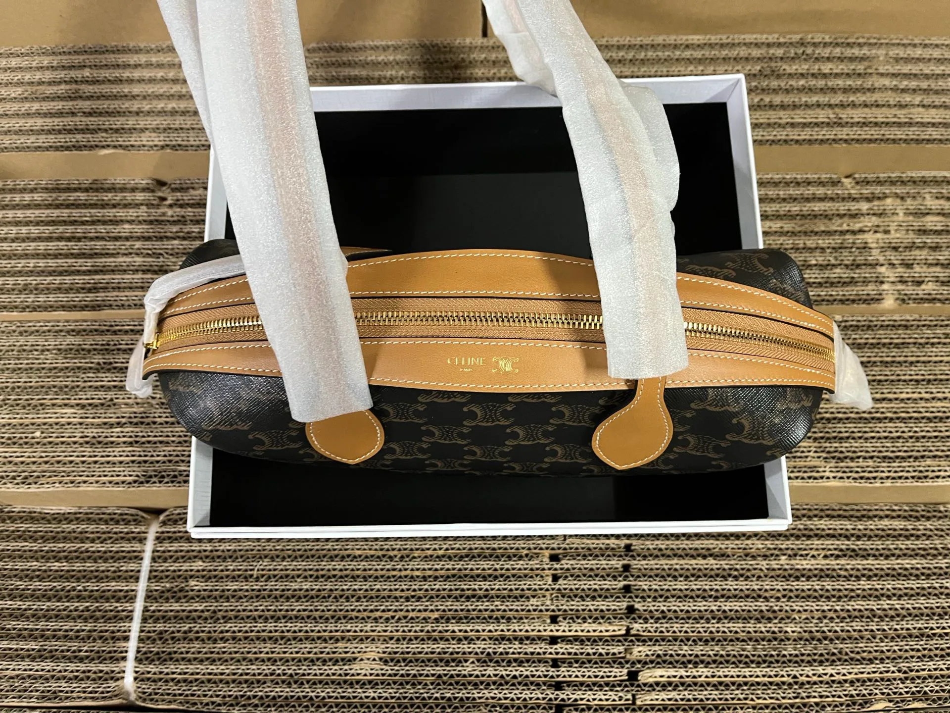 Классические Сумки Женские Celine 18223207
