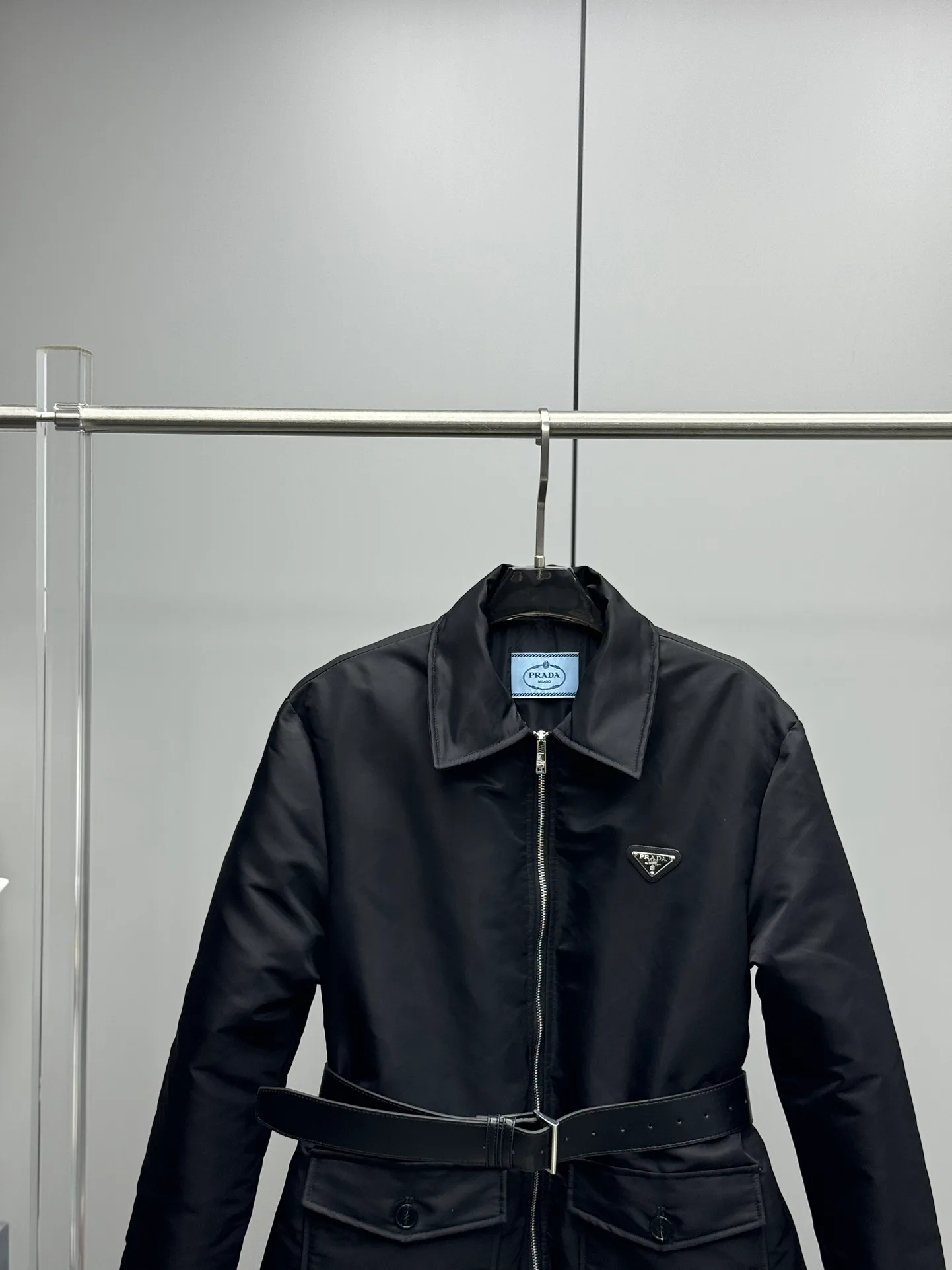 Куртки И Пуховики Женские Prada 18723753