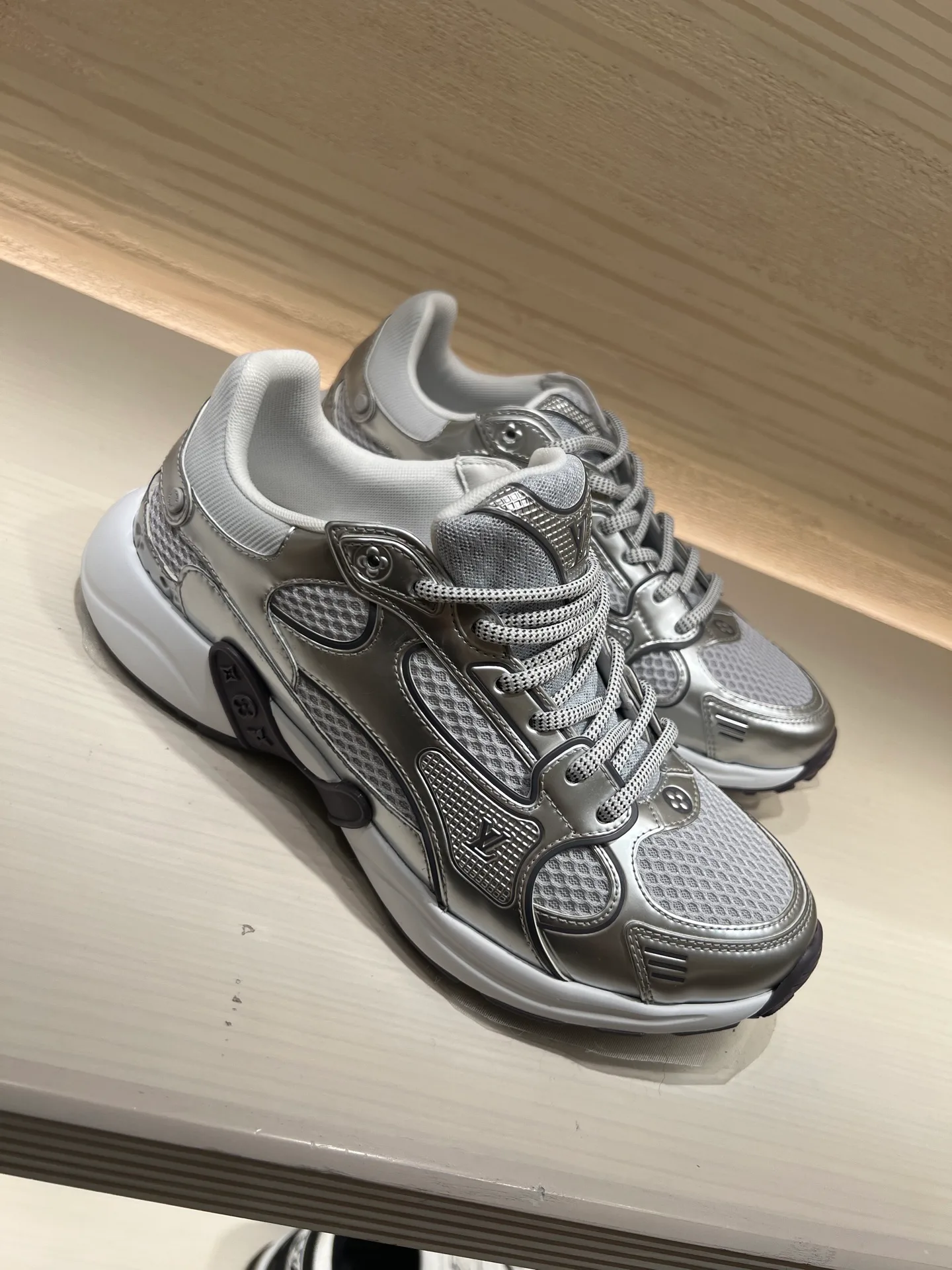 Кроссовки Женские Louis Vuitton 200565