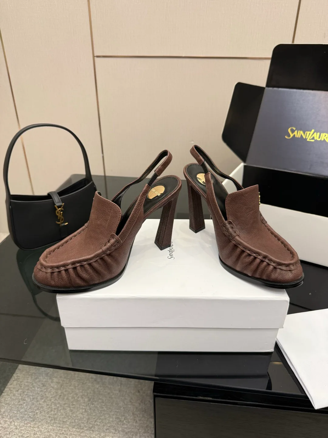Босоножки Женские Saint Laurent 11239869