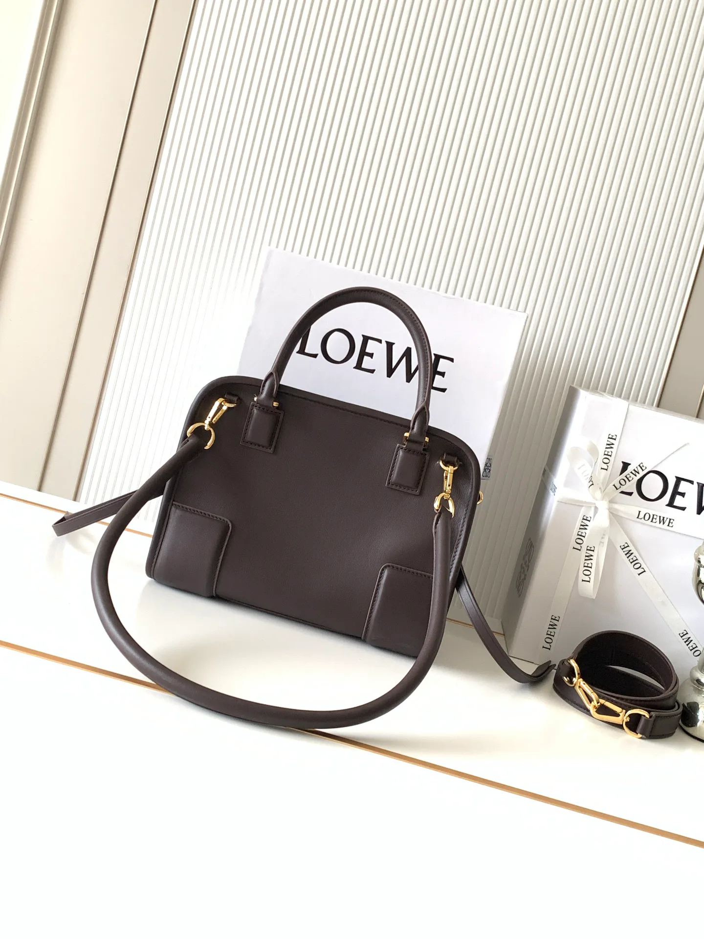 Классические Сумки Женские Loewe 13577462