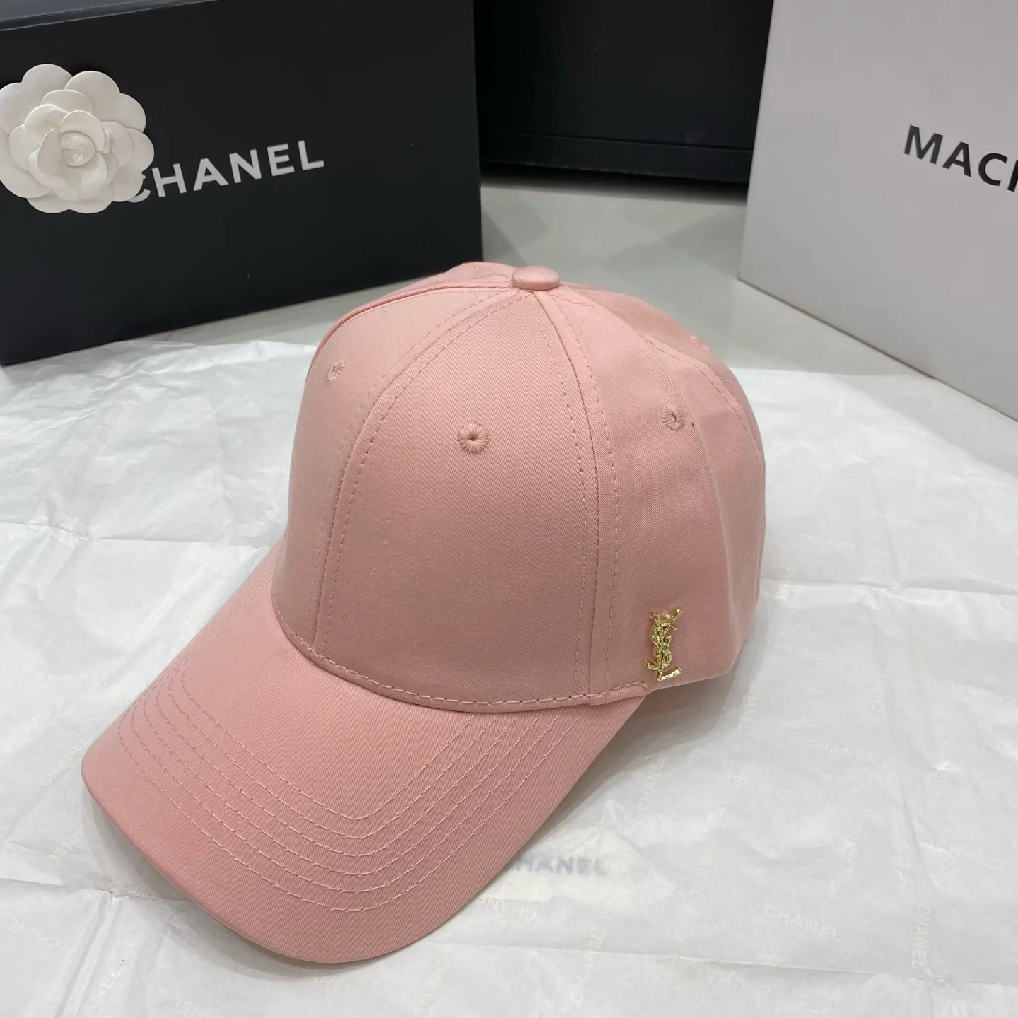 Головные Уборы Saint Laurent 21013