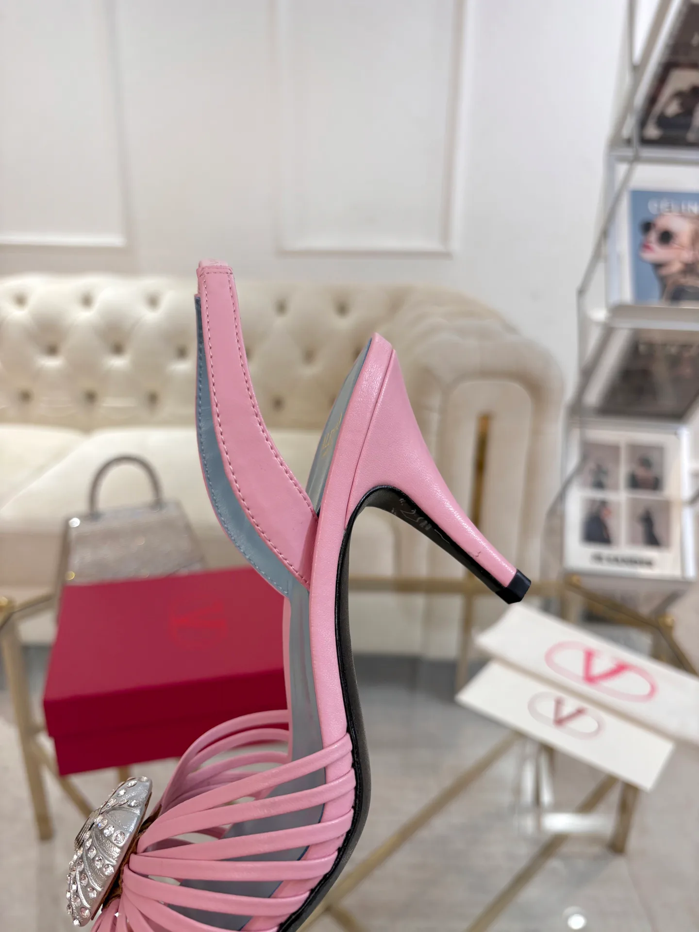 Босоножки Женские Valentino 18135277