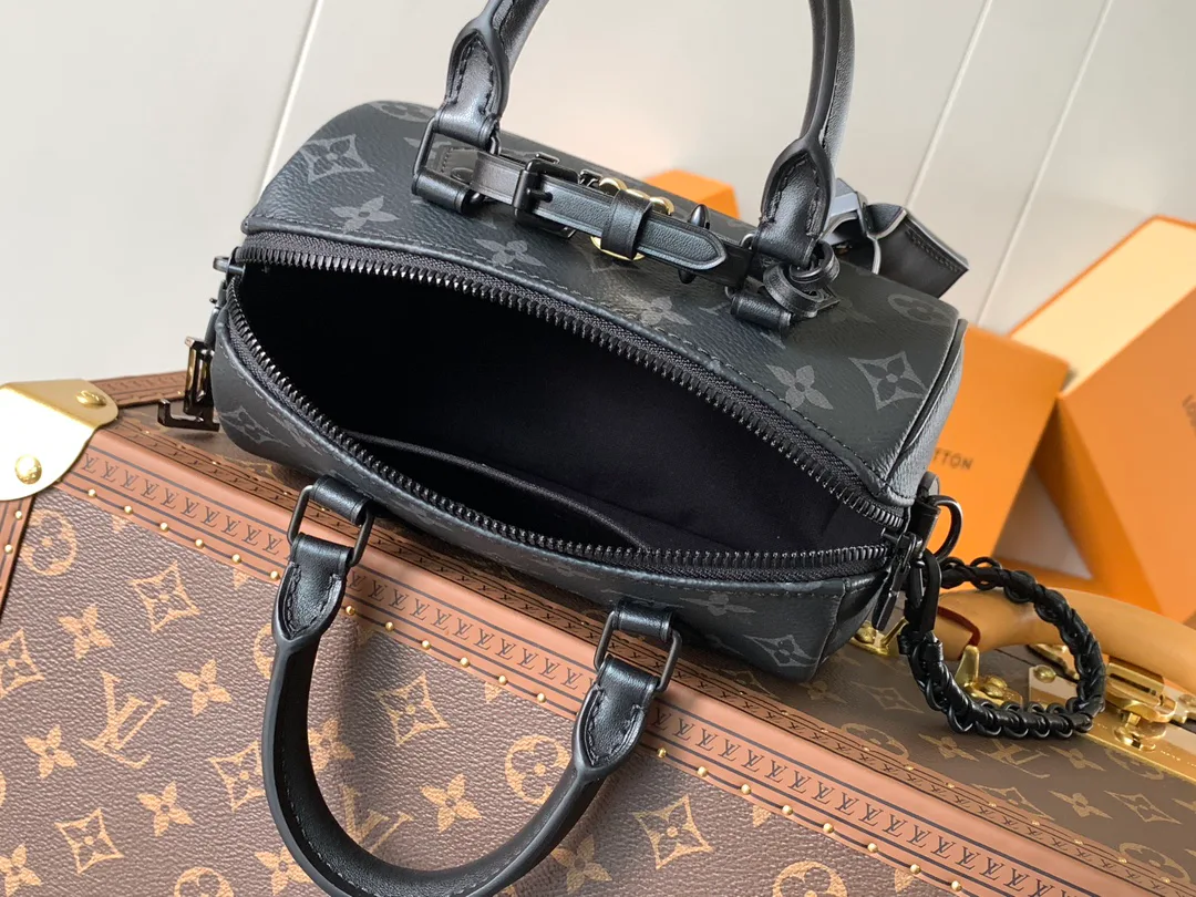 Клатчи Женские Louis Vuitton 11488646