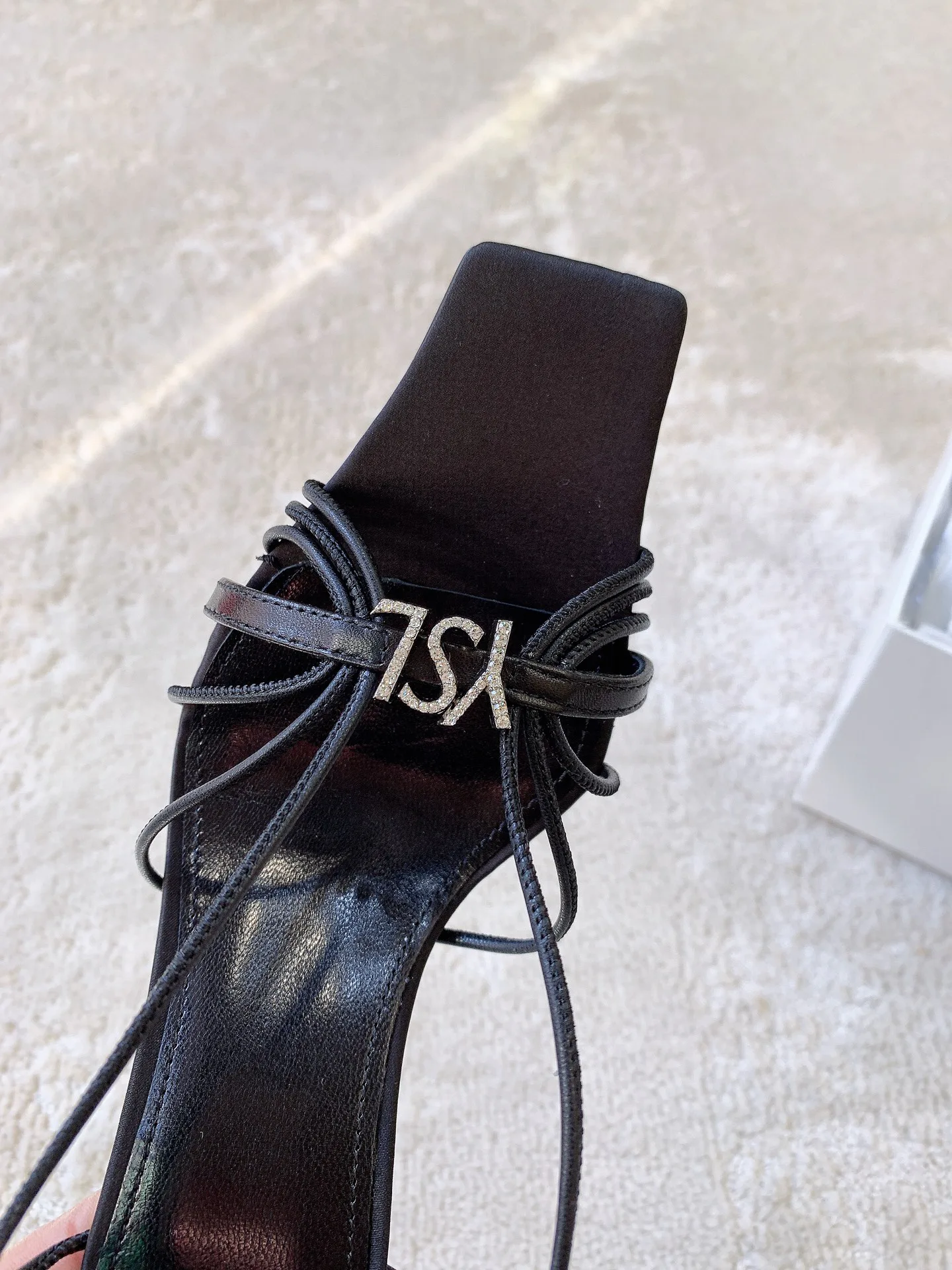 Босоножки Женские Saint Laurent 5538300