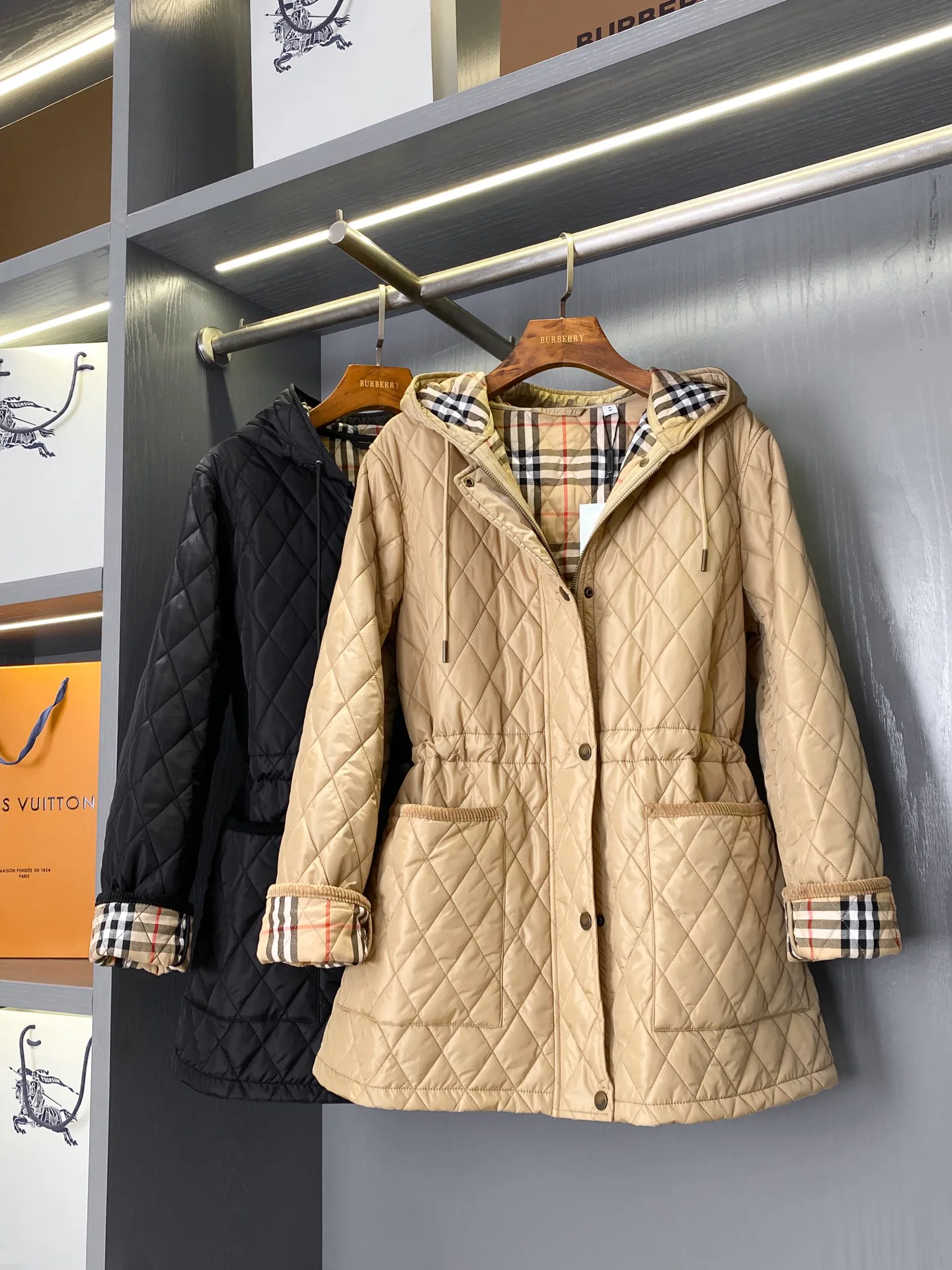 Куртки И Пуховики Женские Burberry 11672206