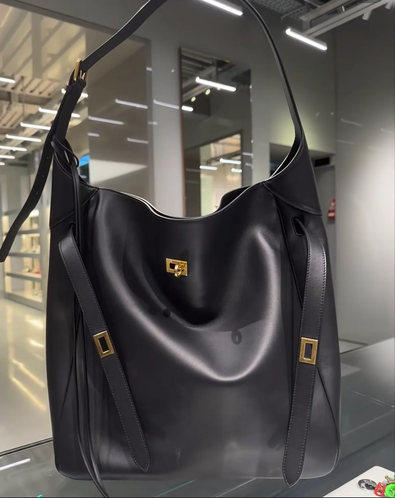Классические Сумки Женские Balenciaga 17425